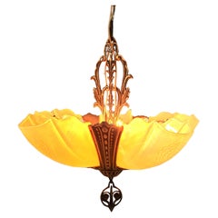 Art-Déco-Kronleuchter mit fünf Leuchten und Slip-Schirm von Crown Lighting Co.