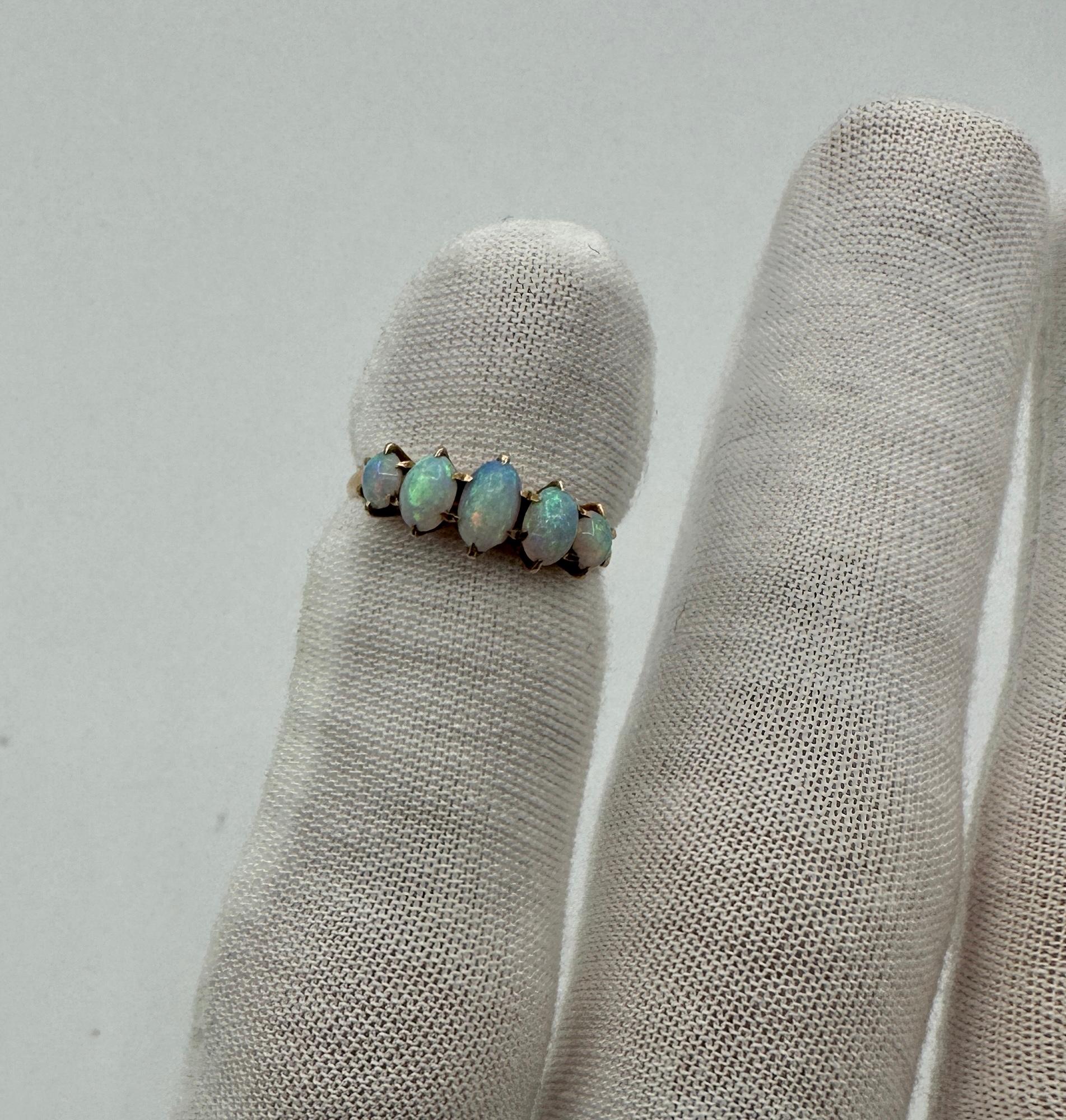 De las mujeres Anillo Art Decó Cinco Ópalos Oro 14 Kilates Anillo de Compromiso de Boda Antiguo Apilable en venta