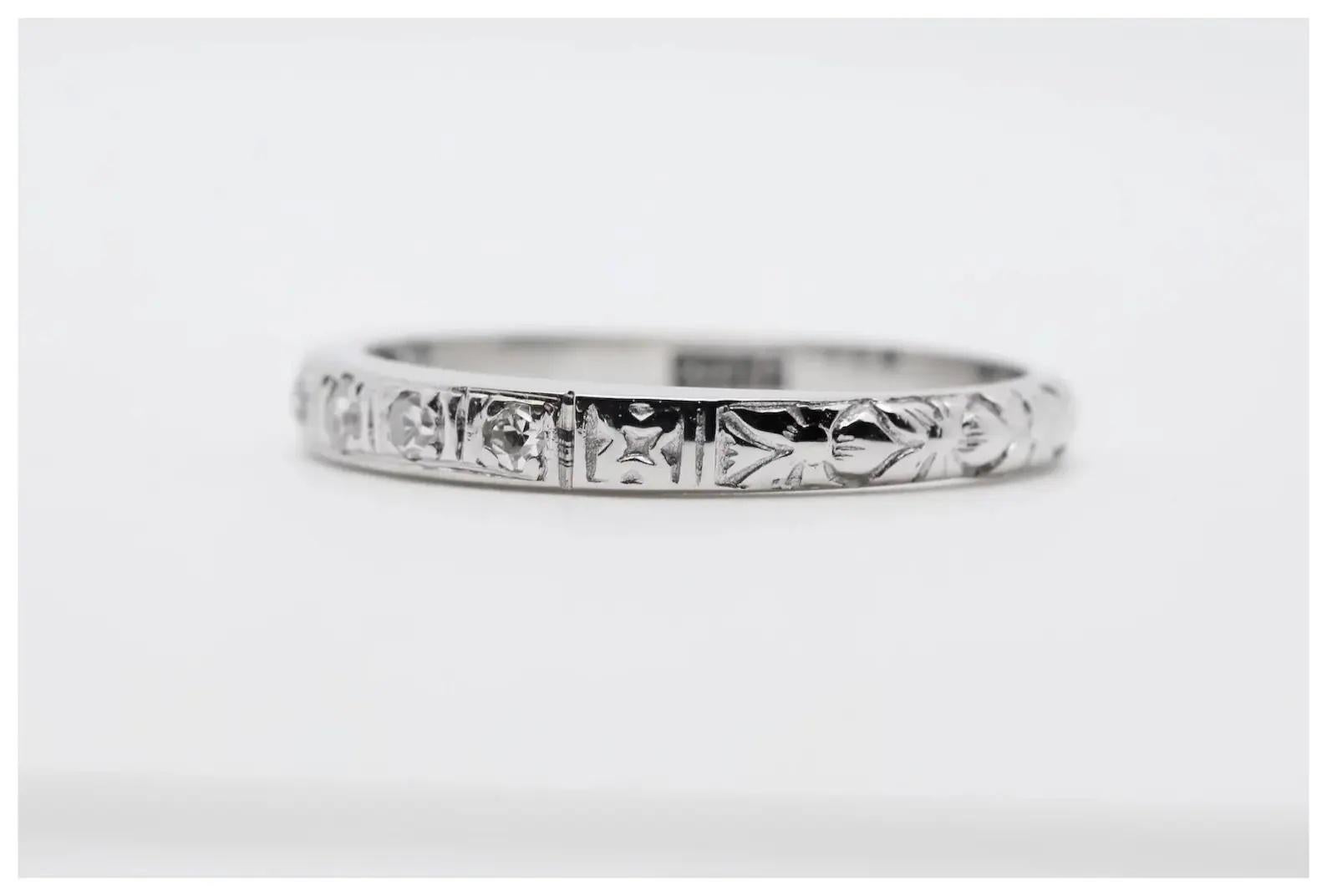 Round Cut Art Deco Five Stone Diamond Engraved Wedding Band in 18K White Gold For Sale