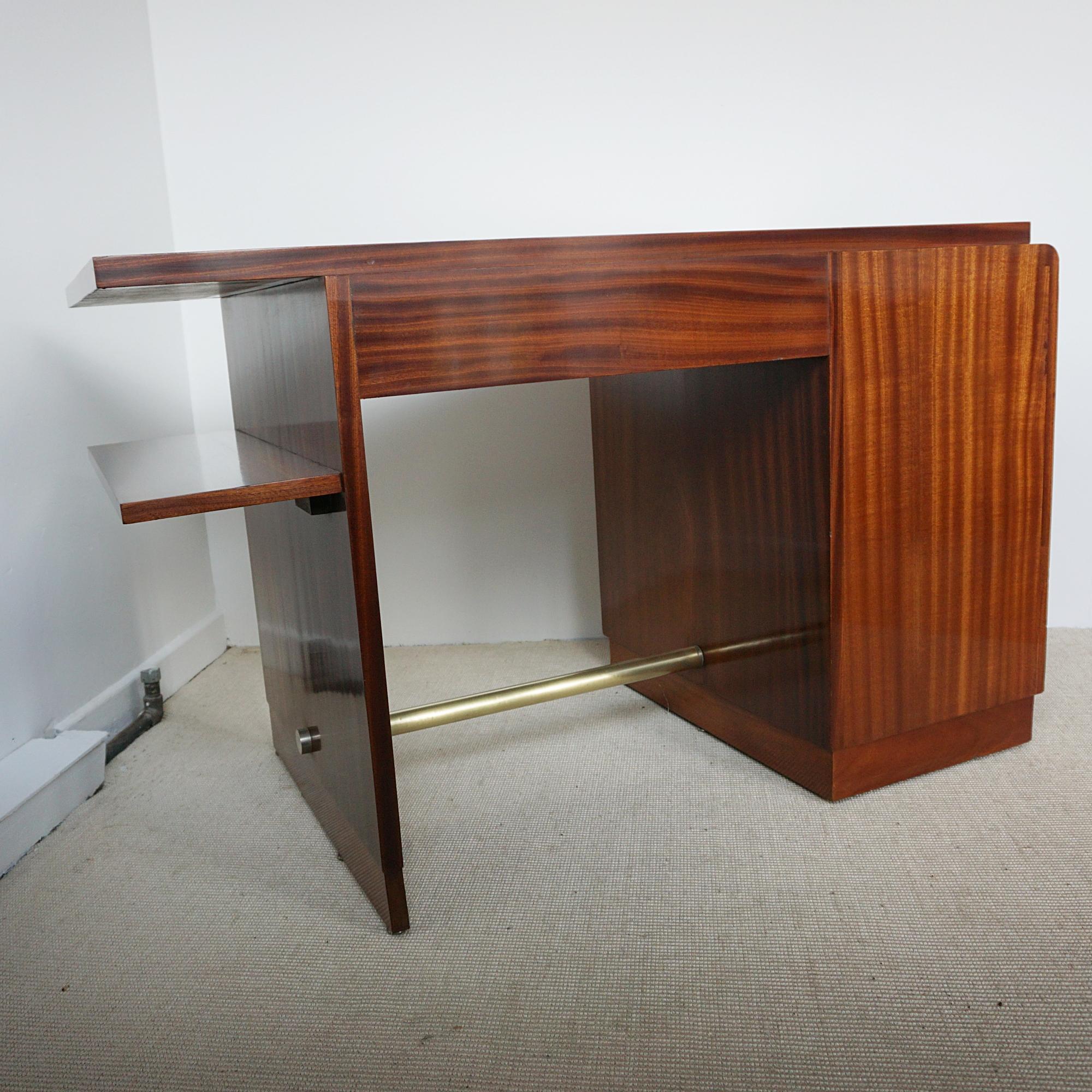 Art Deco Flame Mahogany Desk  For Sale 7