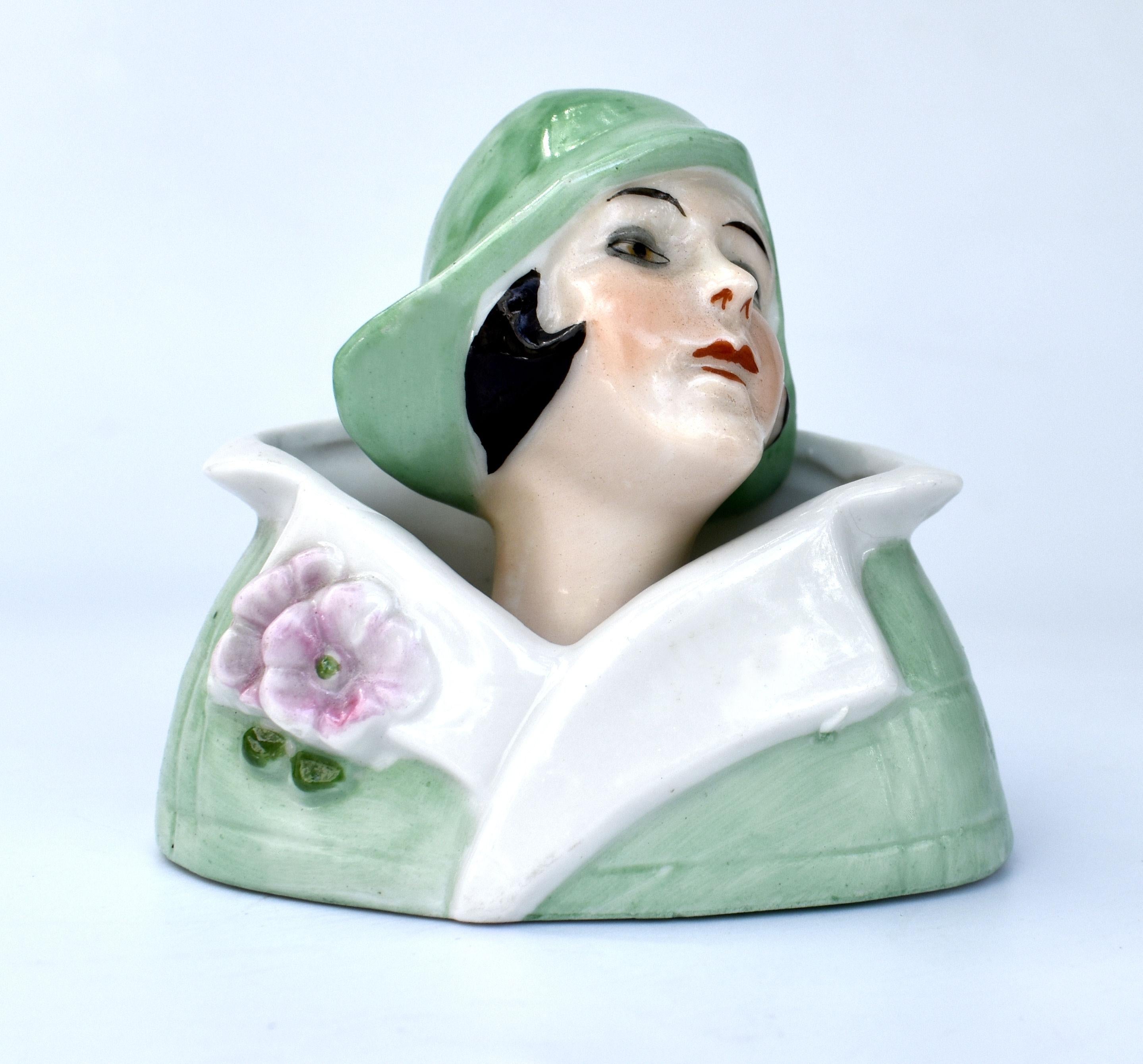 Art Deco Flapper Powder Puff Doll & Stand by Fasold & Stuach, C1930 4