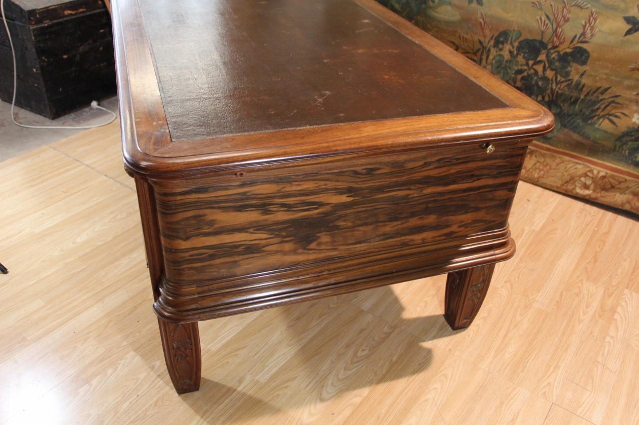 Francese Art Deco Flat Desk And Executive Chair By Jules Cayette in vendita