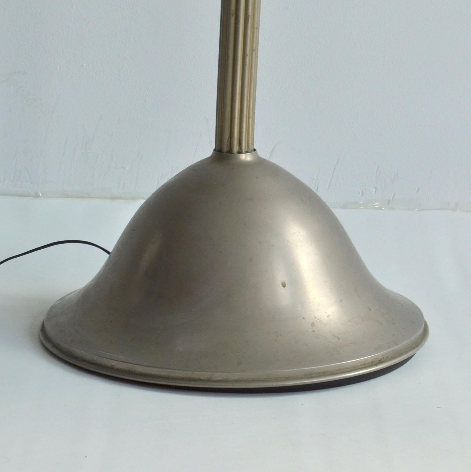 Art Deco Floor Lamp 1920's with Adjustable Shade in Nickel Attributed to Gispen  For Sale 12