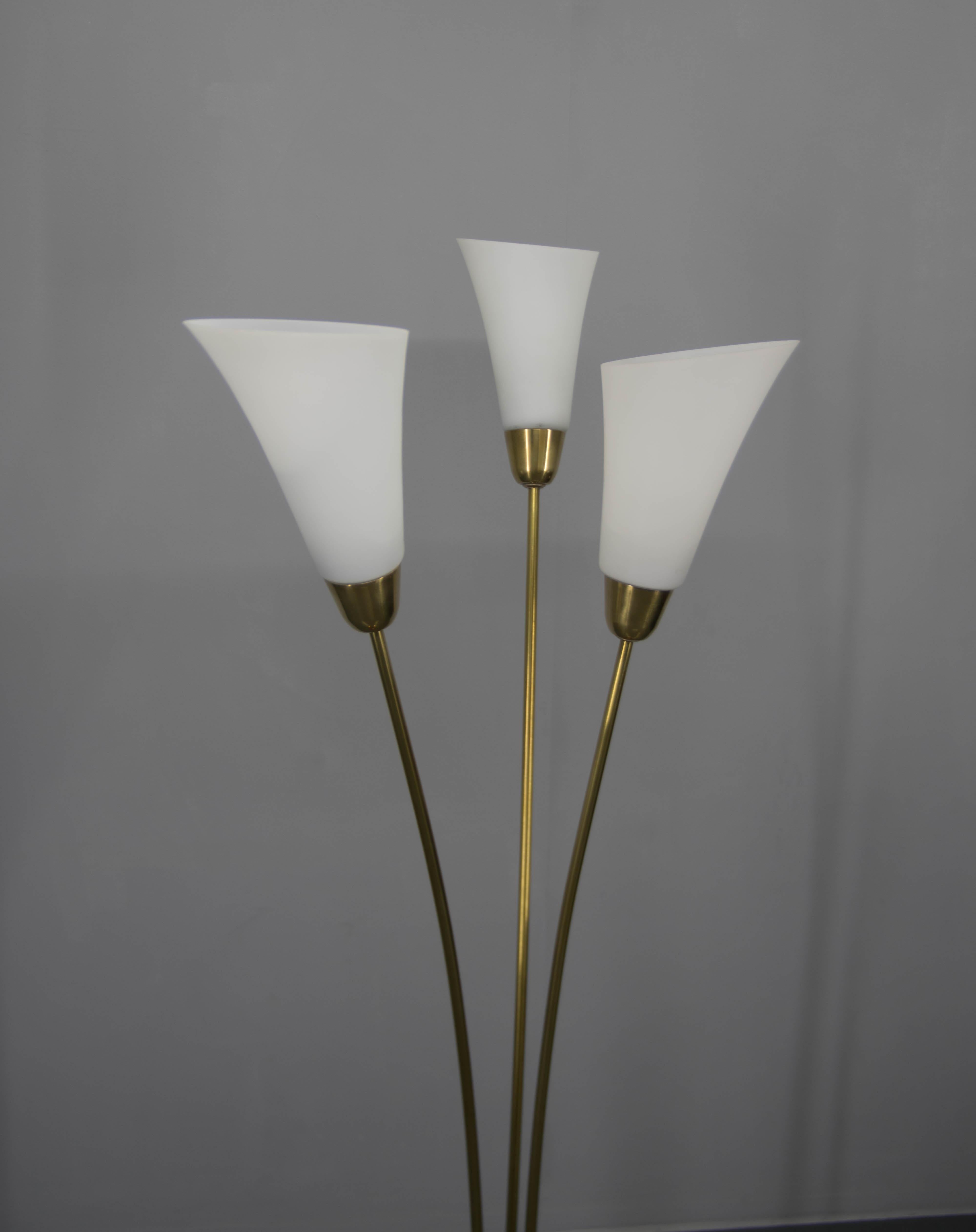 Brass Art Deco Floor Lamp, 1940s For Sale