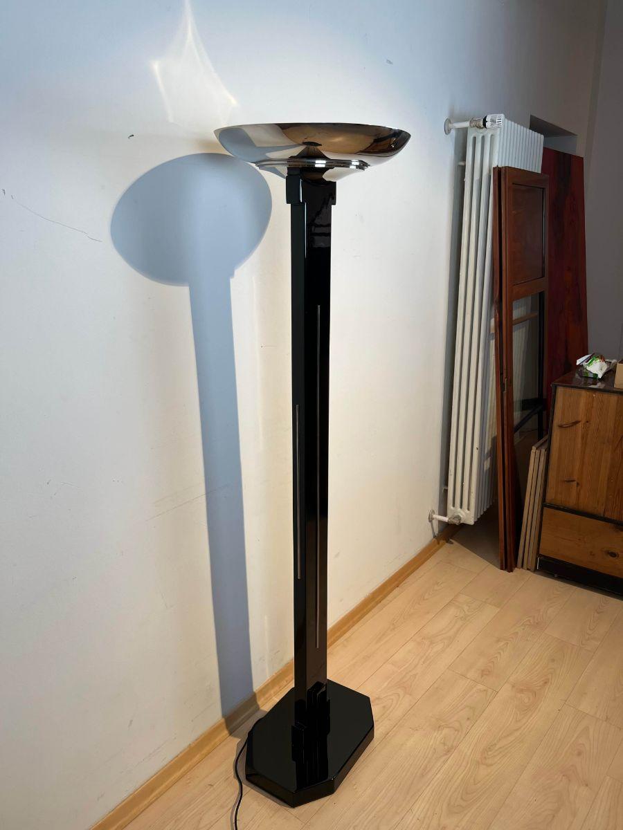 French Art Deco Floor Lamp, Black Lacquer and Chrome, France circa 1930 For Sale