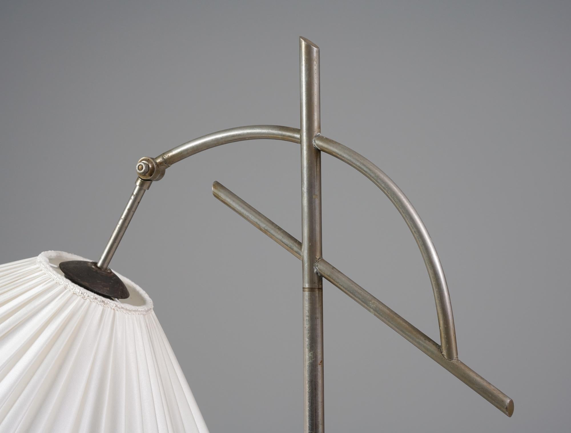 Art Deco Stehlampe, Finnland, 1930er Jahre (Finnisch) im Angebot