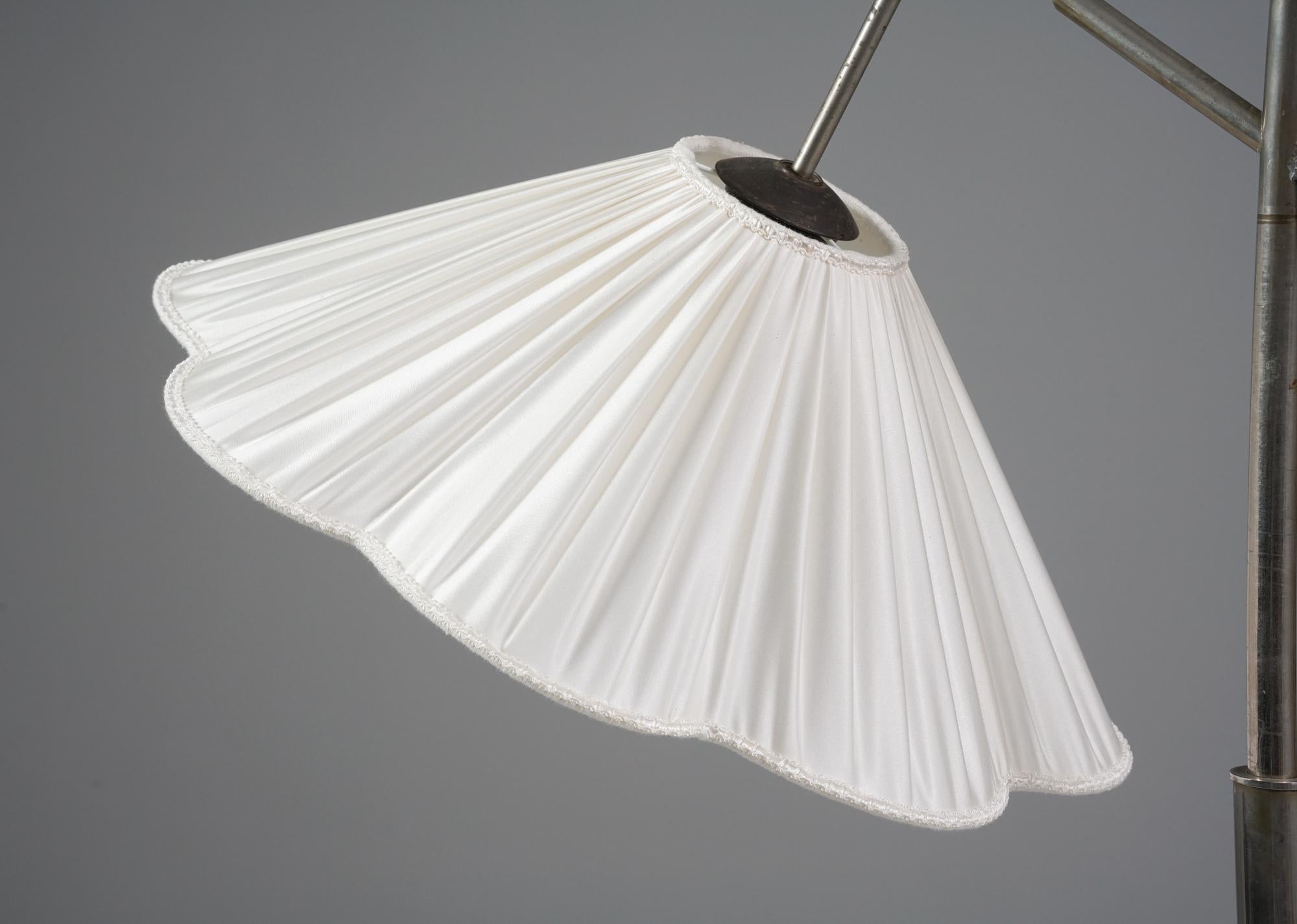 Art Deco Stehlampe, Finnland, 1930er Jahre im Zustand „Gut“ im Angebot in Helsinki, Uusimaa