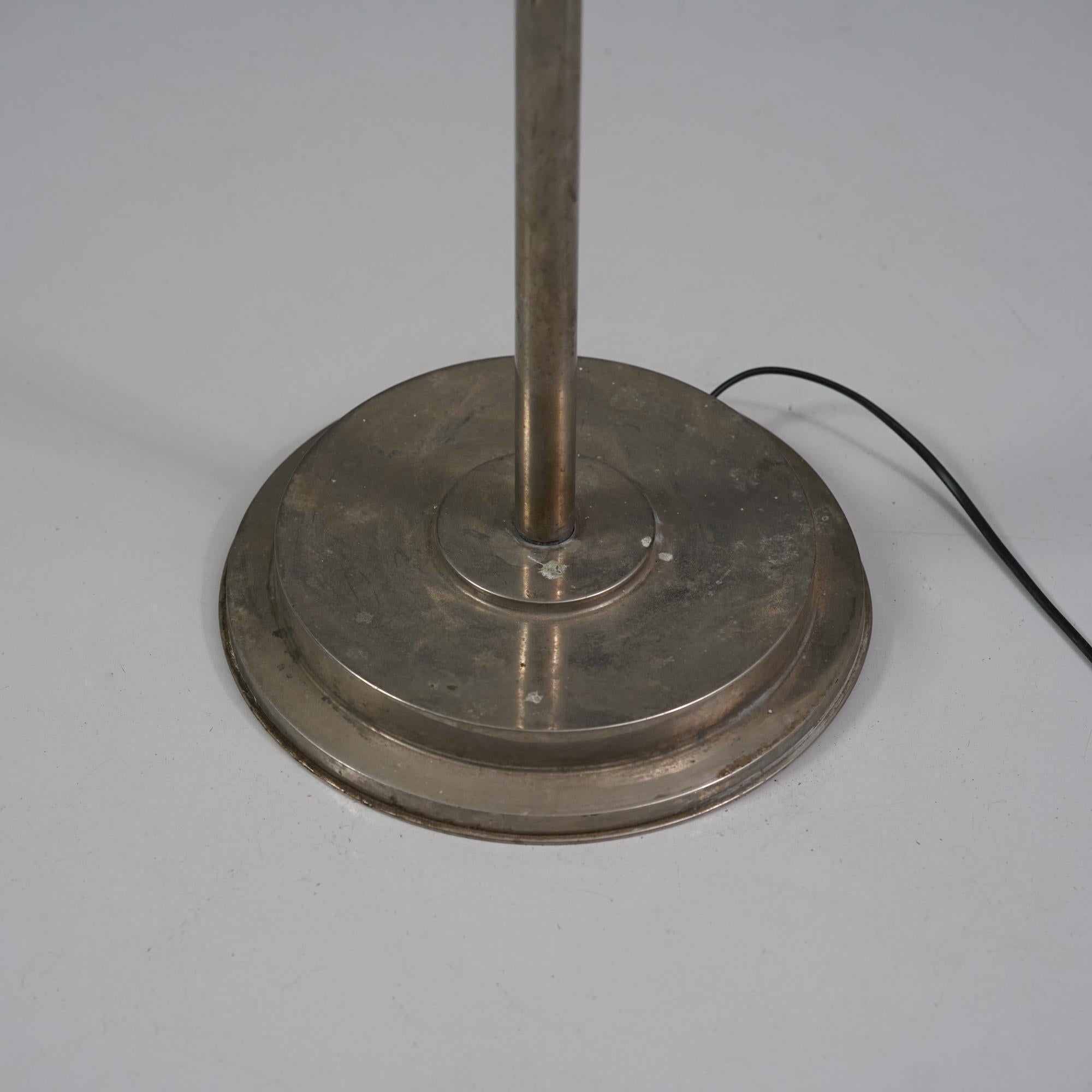 Art Deco Stehlampe, Finnland, 1930er Jahre (Mitte des 20. Jahrhunderts) im Angebot