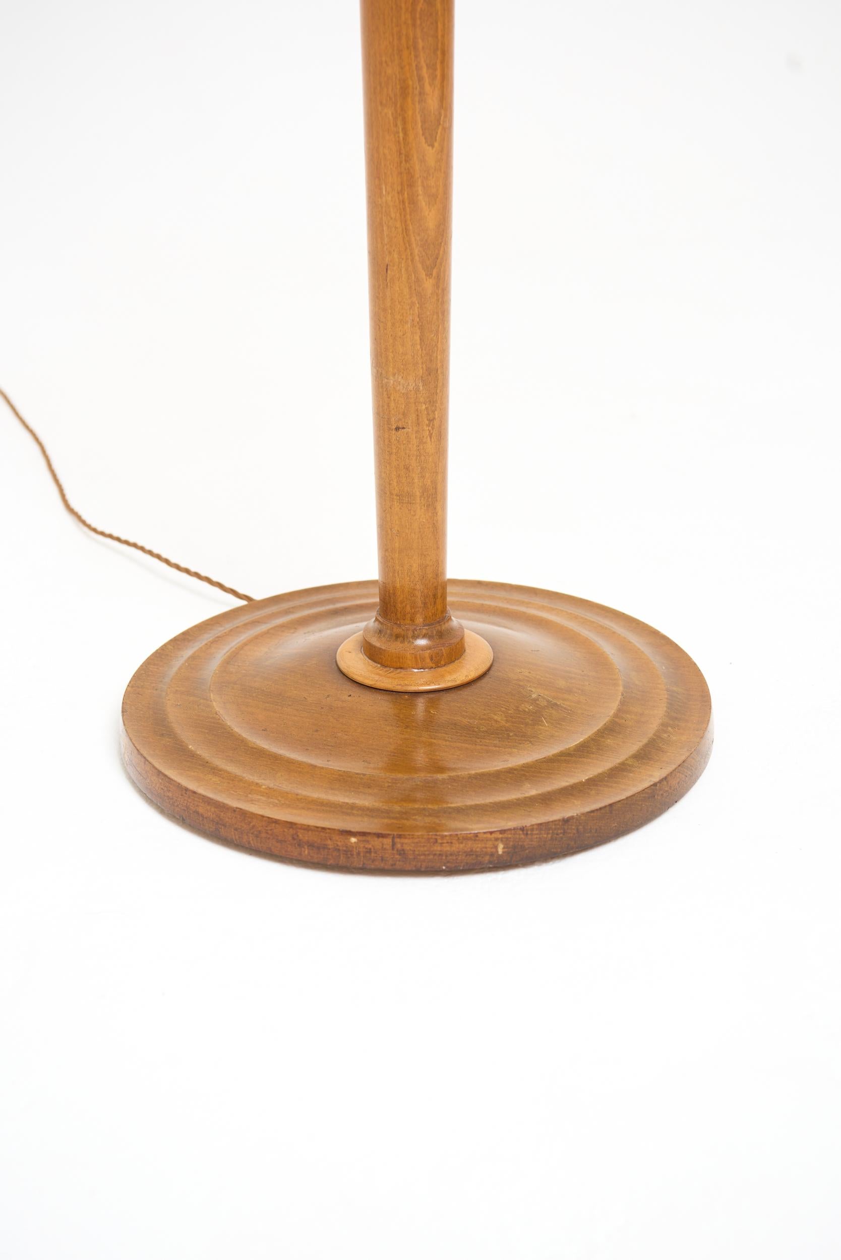 Lámpara de pie Art Déco Francés en venta