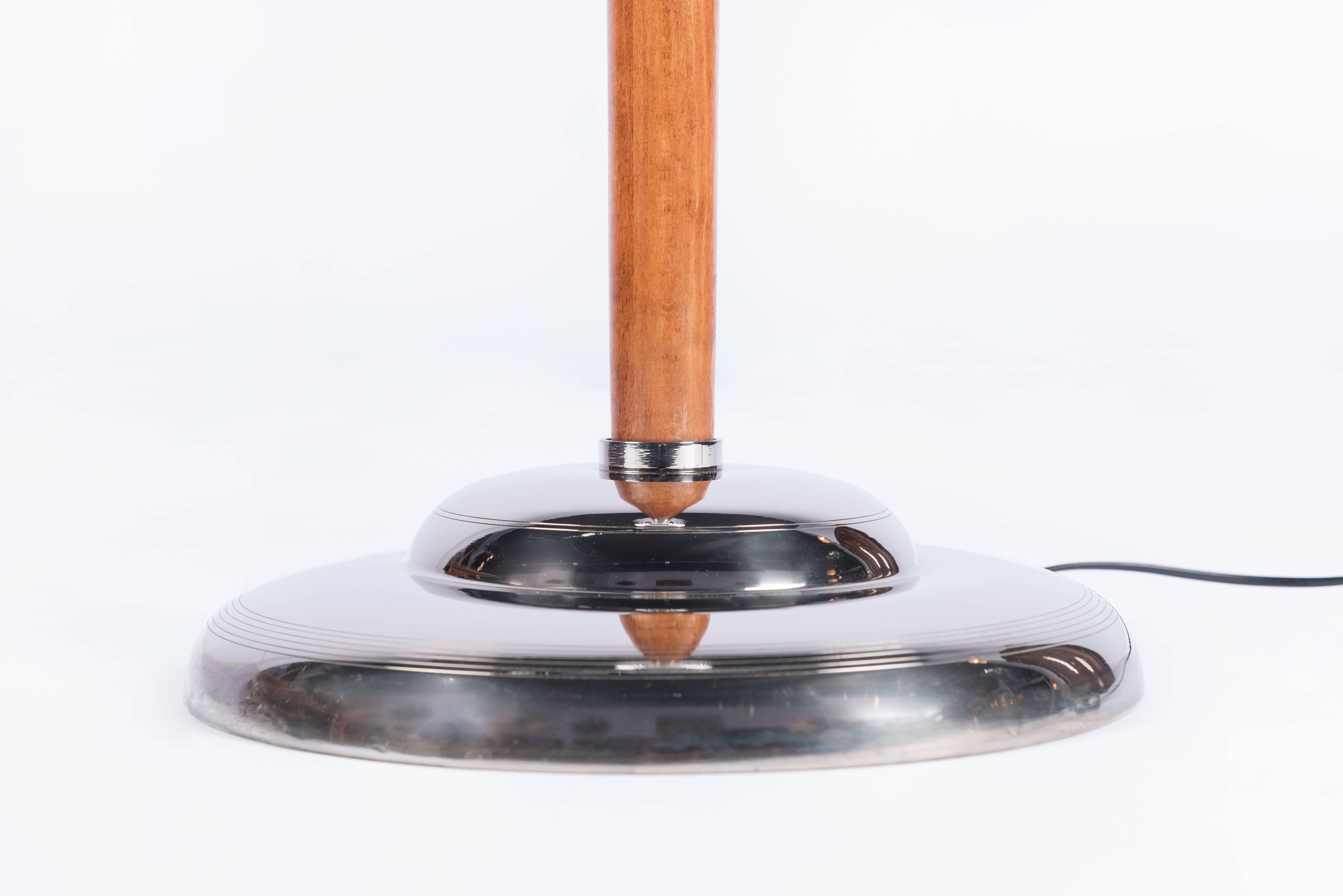 Mid-20th Century Art Deco Floor Lamp For Sale