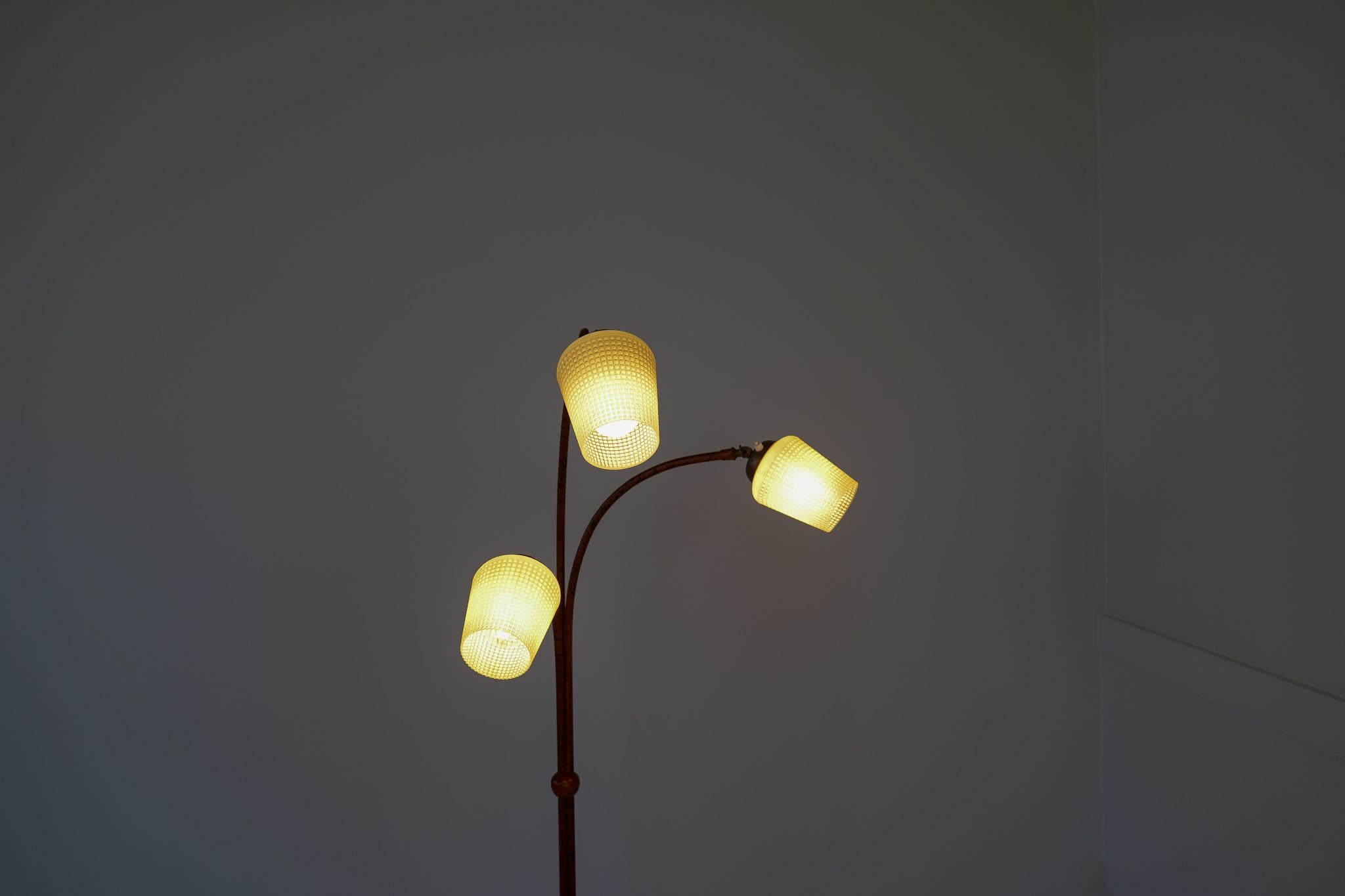 Lampadaire Art Déco en liège de bouleau et orme teinté, Suède, années 1940 en vente 9