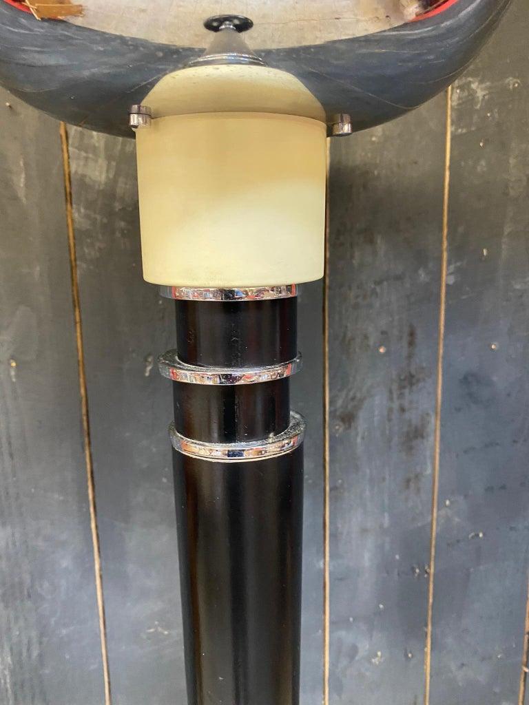 Stehlampe im Art déco-Stil aus lackiertem Holz, Metall und Chrom im Zustand „Gut“ im Angebot in Mouscron, WHT