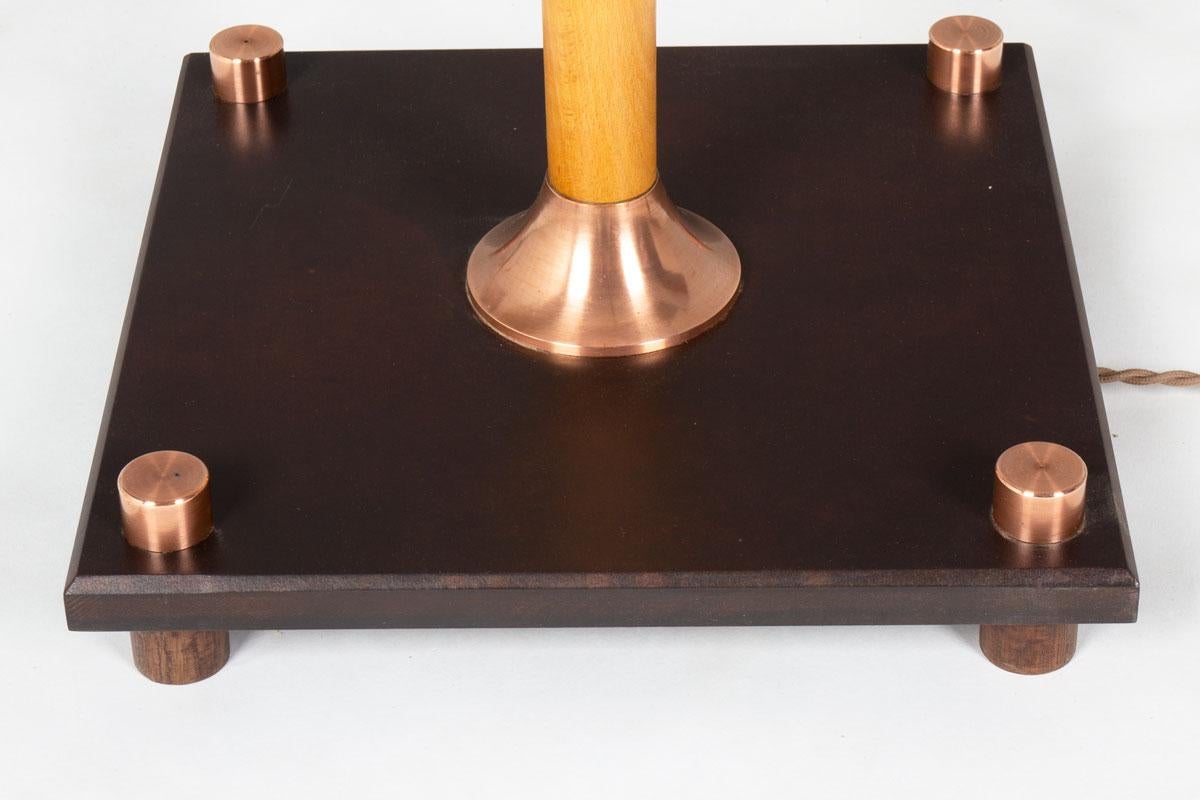 Art Deco Floor Lamp in Pearwood, Copper, and Bakelite, 1930s Art Decó en venta