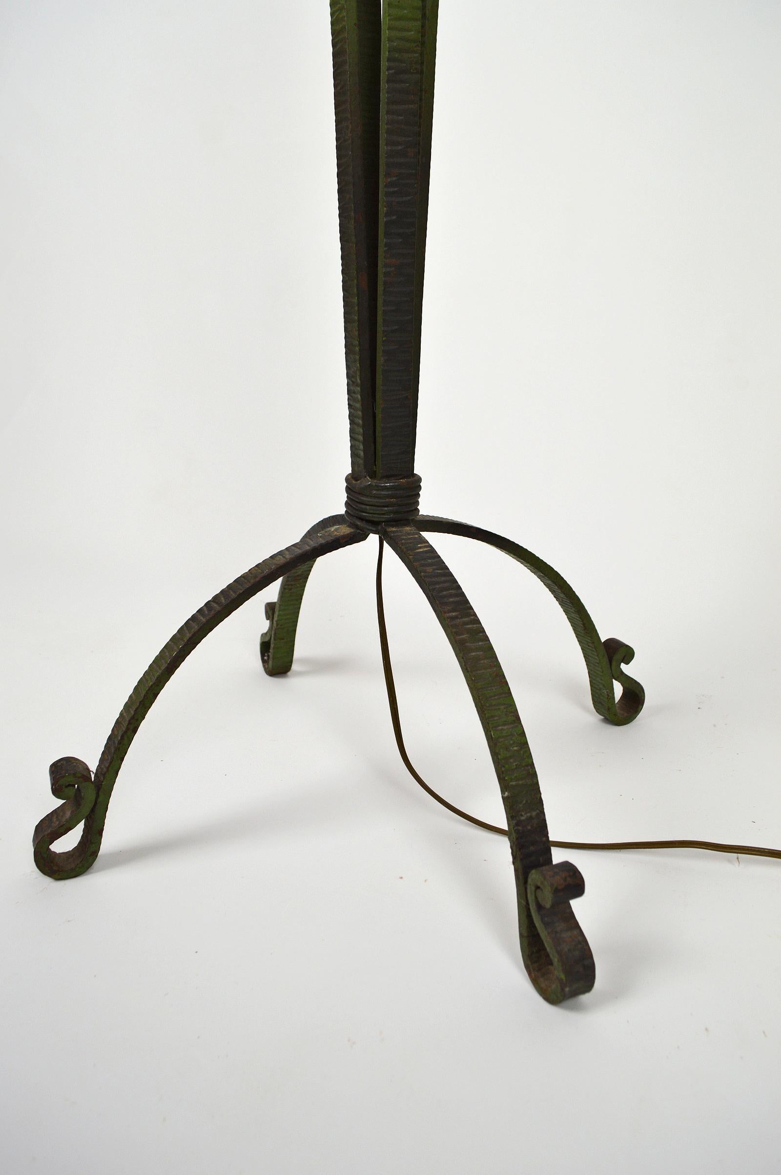 Lampadaire Art Deco en fer forgé et patine verte, France, vers 1930 1
