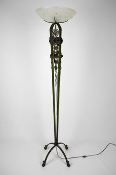 Lampadaire Art Deco en fer forgé et patine verte, France, vers 1930