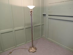 Art Deco Stehlampe Dies ist ein wunderschön gestaltetes Stück