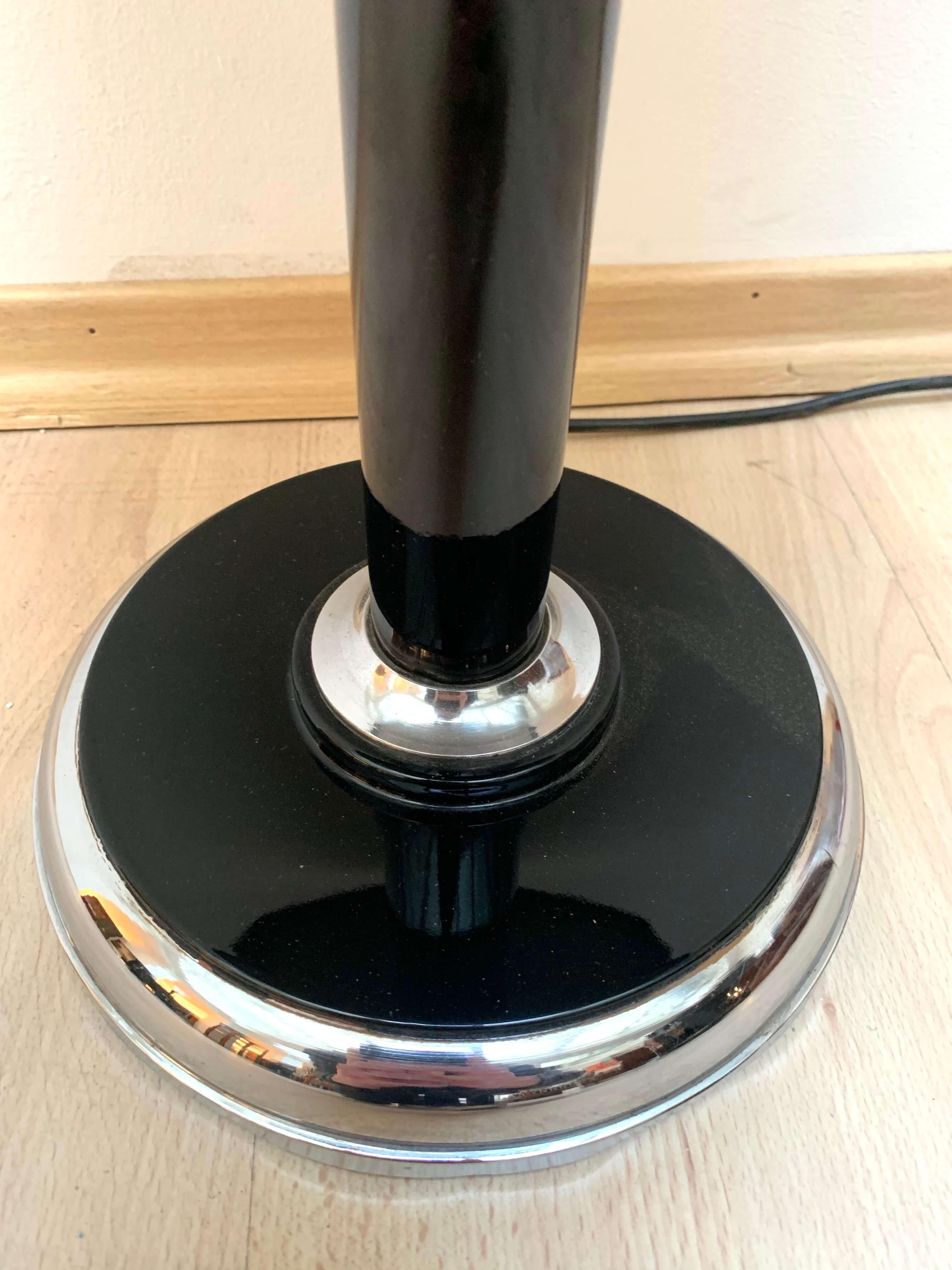 Art Deco Floor Lamp by Georges Halais, Chrome, Black Lacquer, France, circa 1930 4