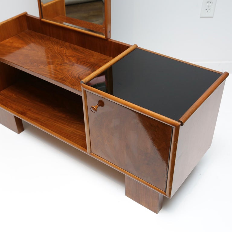 Art Deco Floor Mirror For Sale at 1stdibs