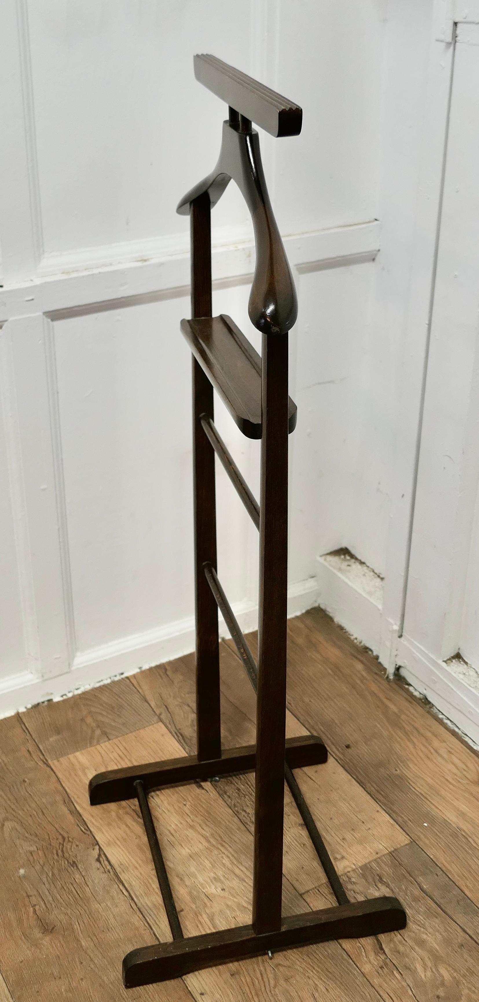 Art Deco Floor Standing Suit Hanger, Bedroom Valet In Excellent Condition In Godshill, Isle of Wight