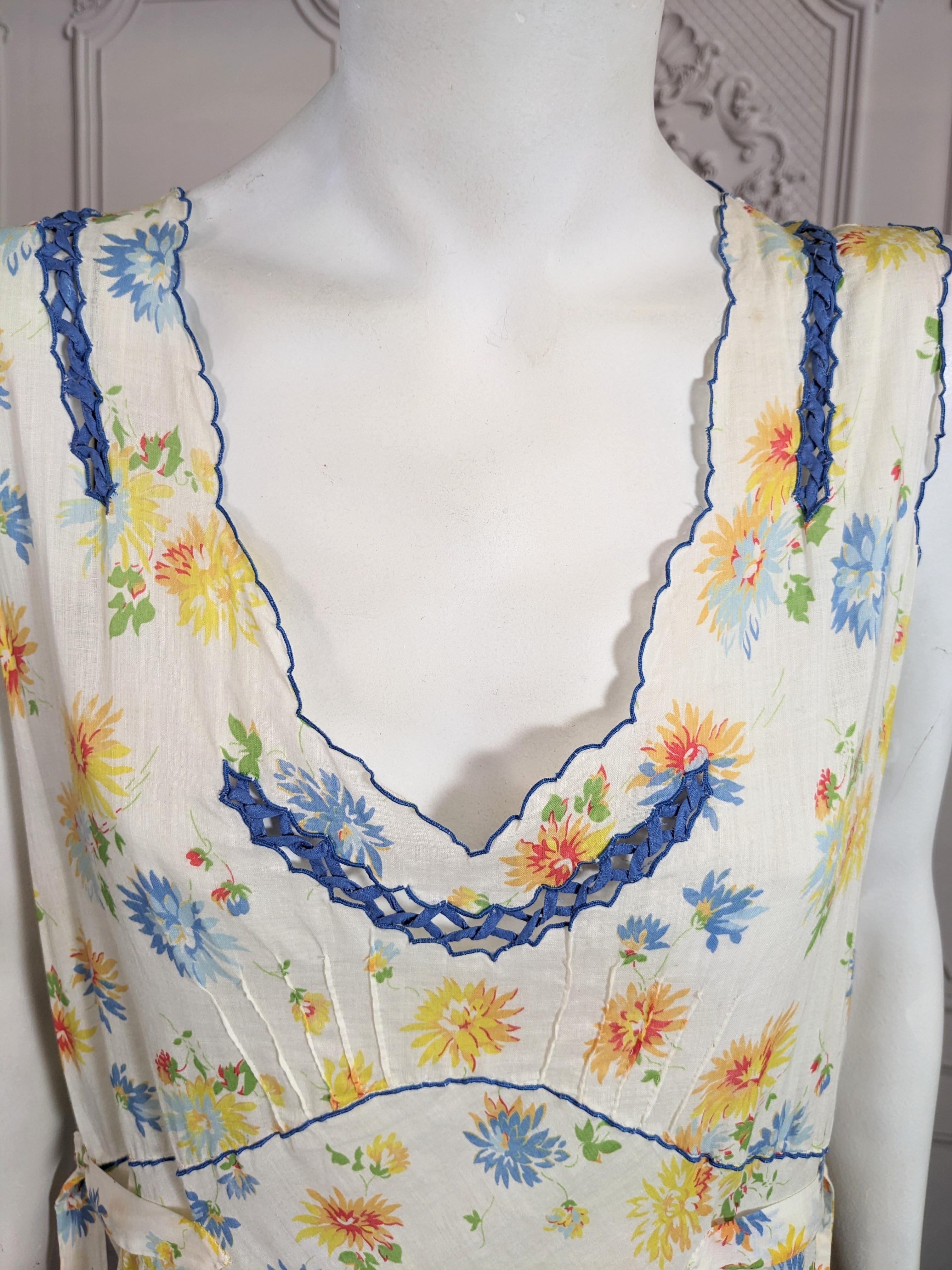 Art déco Batiste-Kleid mit Blumenmuster im Angebot 3