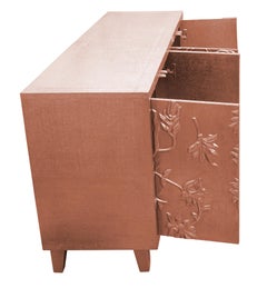 Credenza floreale Art Deco in pregiato rame martellato - Mobile in metallo intagliato