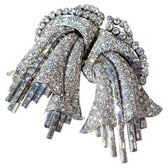 Art Deco Floral Diamonds Platinum 15 Carats European Double Clip or Brooch
