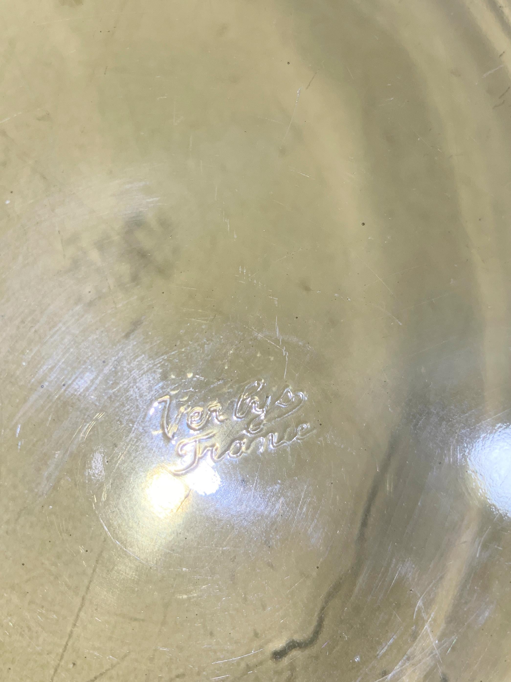Plato de Vidrio con Motivos Florales Art Decó Firmado Verlys France en venta 1