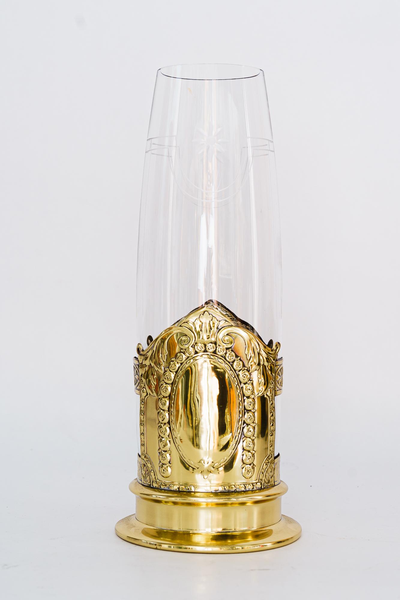 Art Déco Vaso da fiori Art Deco con vetro originale intorno agli anni '20 in vendita