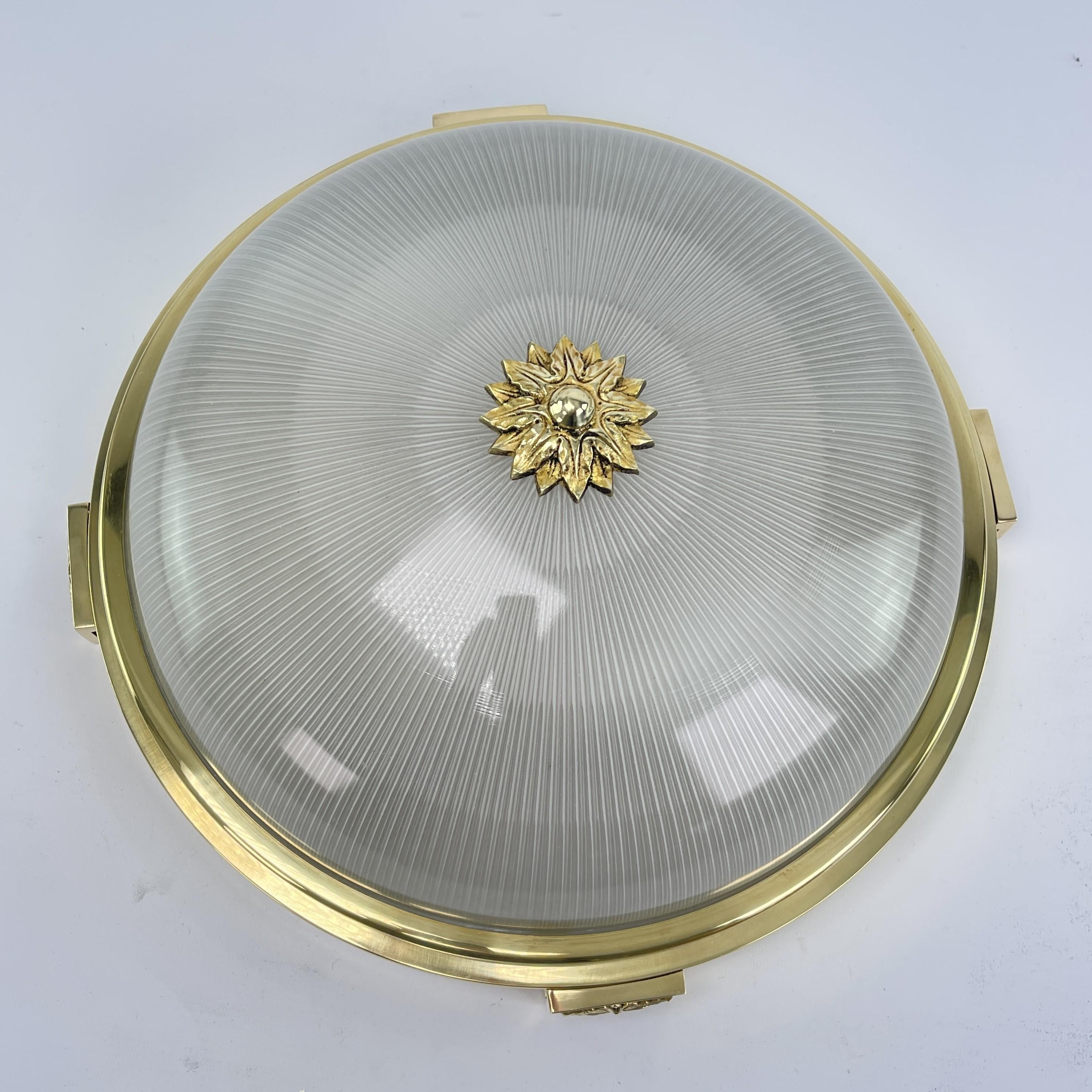 Art Deco Flush Mount Bronze Plafoniere by Holophane, 1930s In Good Condition For Sale In Saarburg, RP