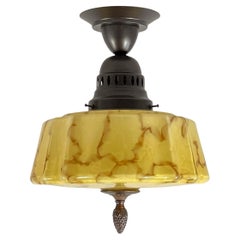 Einbaubeleuchtung im Art déco-Stil, Marmoriertes Opalglas und brüniertes Metall, Deutschland 1920er Jahre