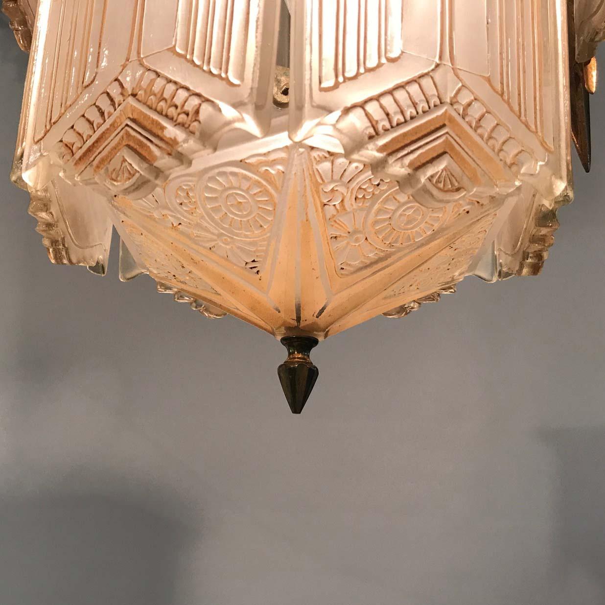 Farol Art Decó de empotrar con panel de vidrio moldeado Moldeado en venta