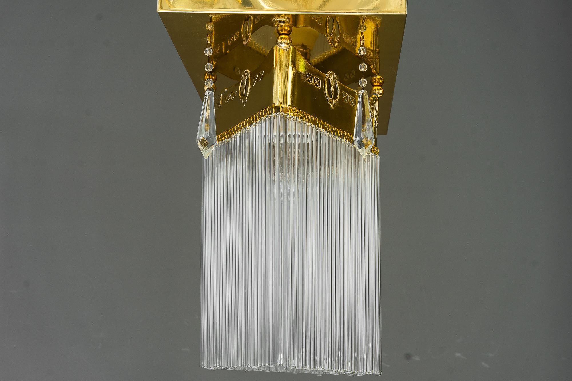 Austriaco Art Deco montatura ad incasso con bacchette di vetro e 4 prismi di vetro di Vienna intorno agli anni '20 in vendita