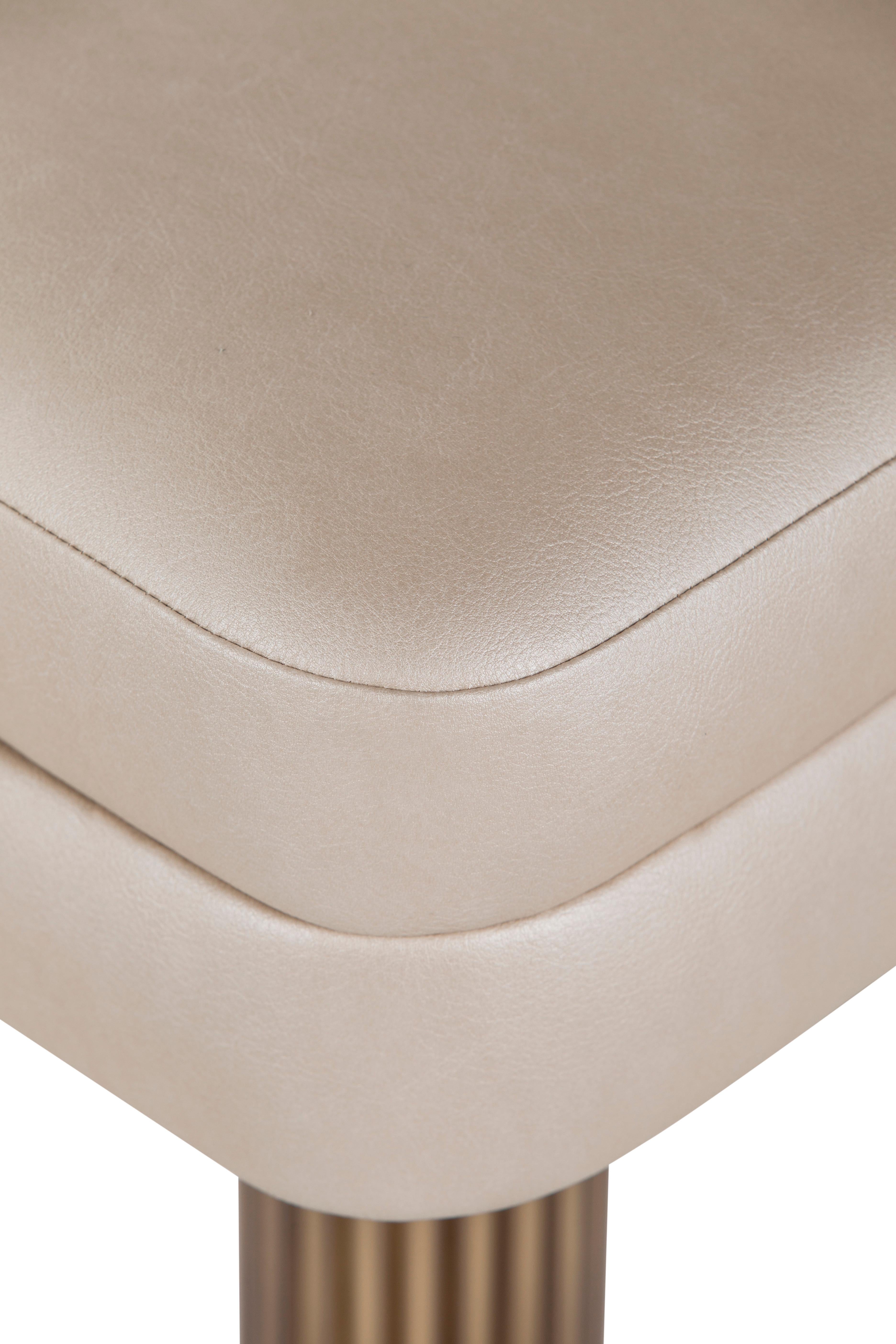 Art Deco Flöte Barhocker, Beige Leder, Messing, Handgemacht Portugal von Greenapple im Angebot 1