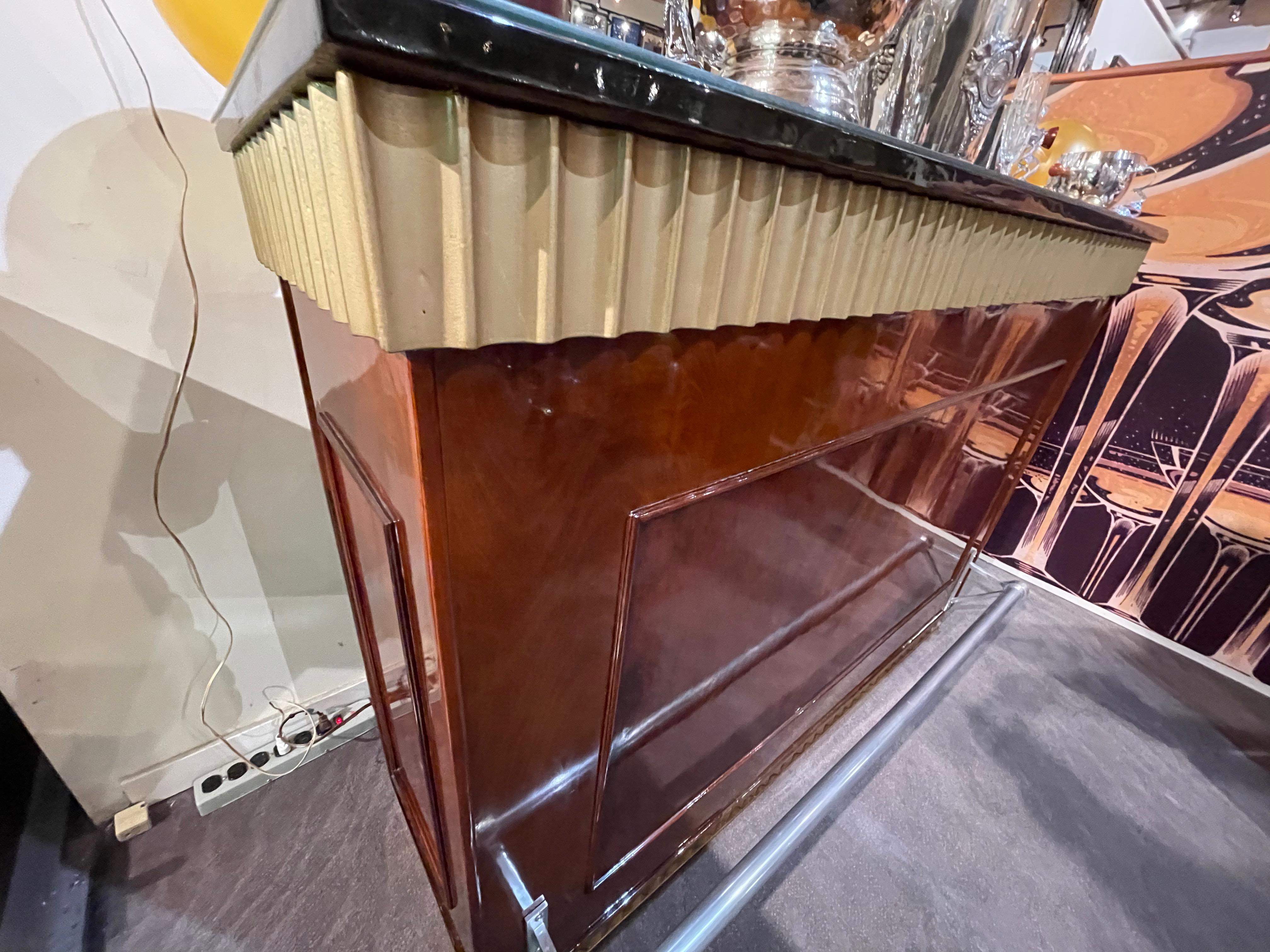 Art Deco Fluted Stand Behind Bar with Matching Stools 1