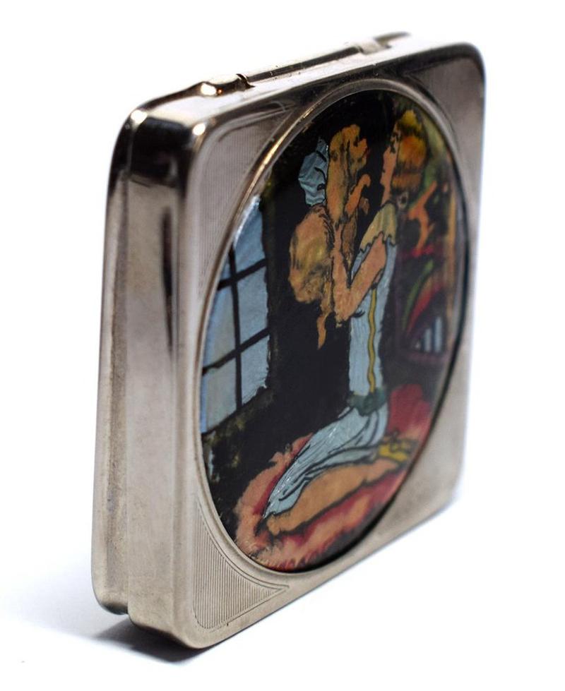 Art Deco Foiled Backed Stratnoid, 1930s Art Deco Ladies Powder Compact 5