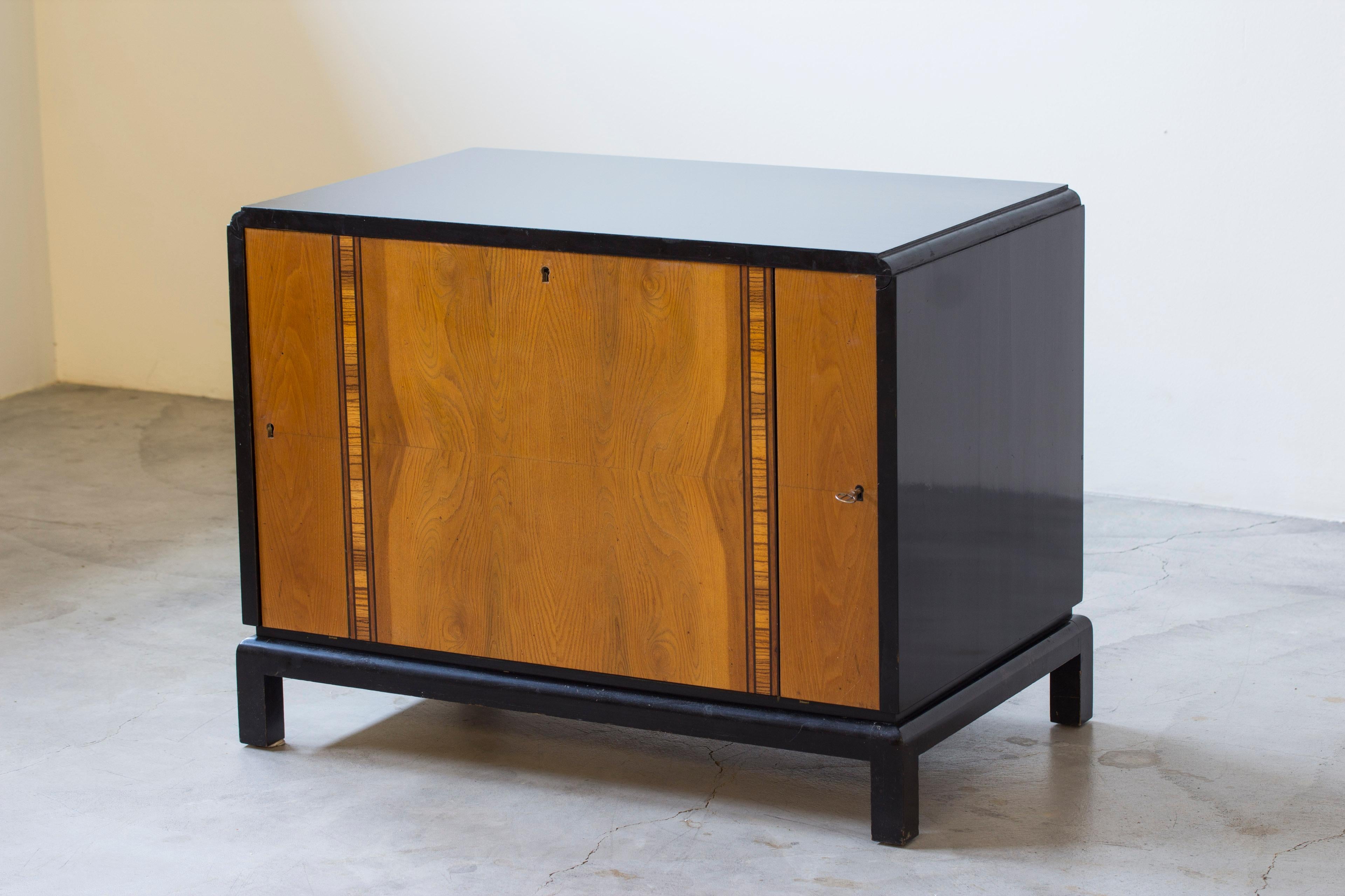 Art deco fold out bar cube in the manner of Otto Schulz, Sweden 1920s For Sale 5