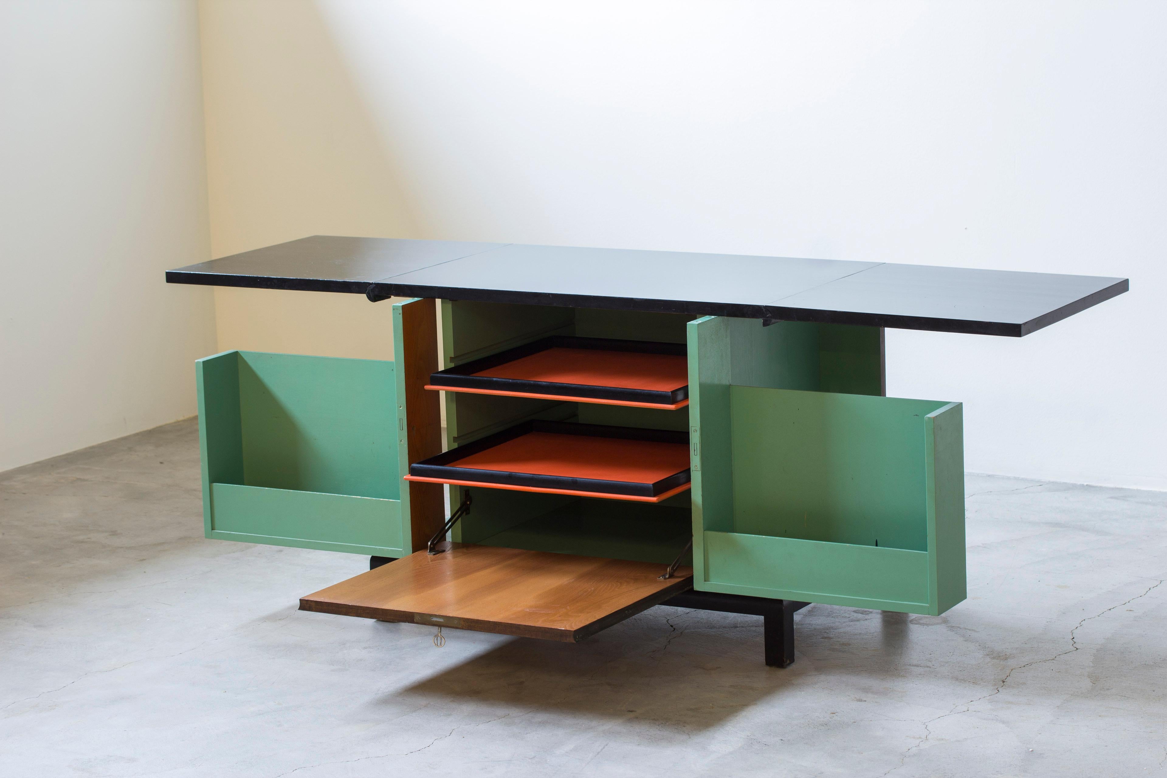 Early 20th Century Art deco fold out bar cube in the manner of Otto Schulz, Sweden 1920s For Sale