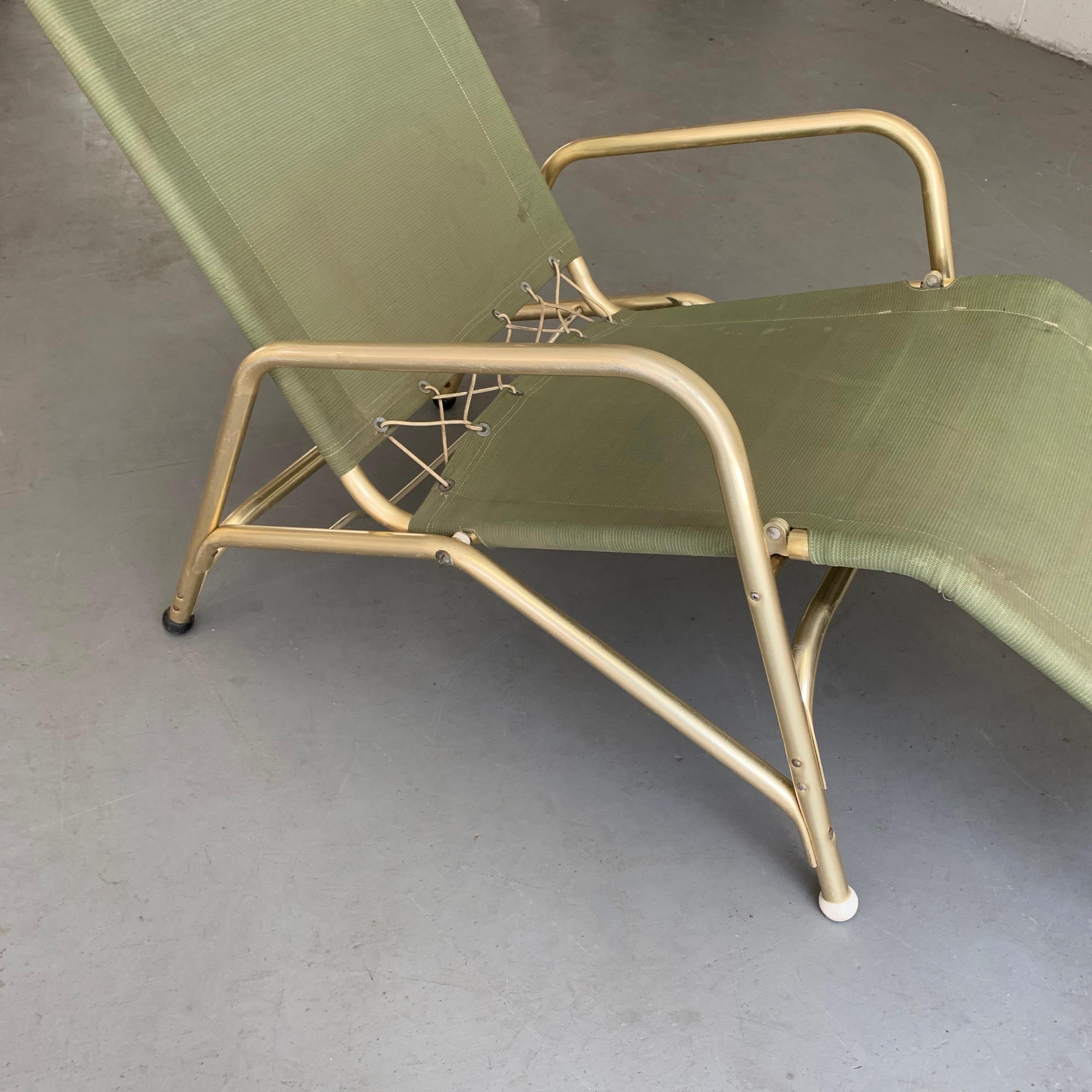 folding lounge chairs manufacturer