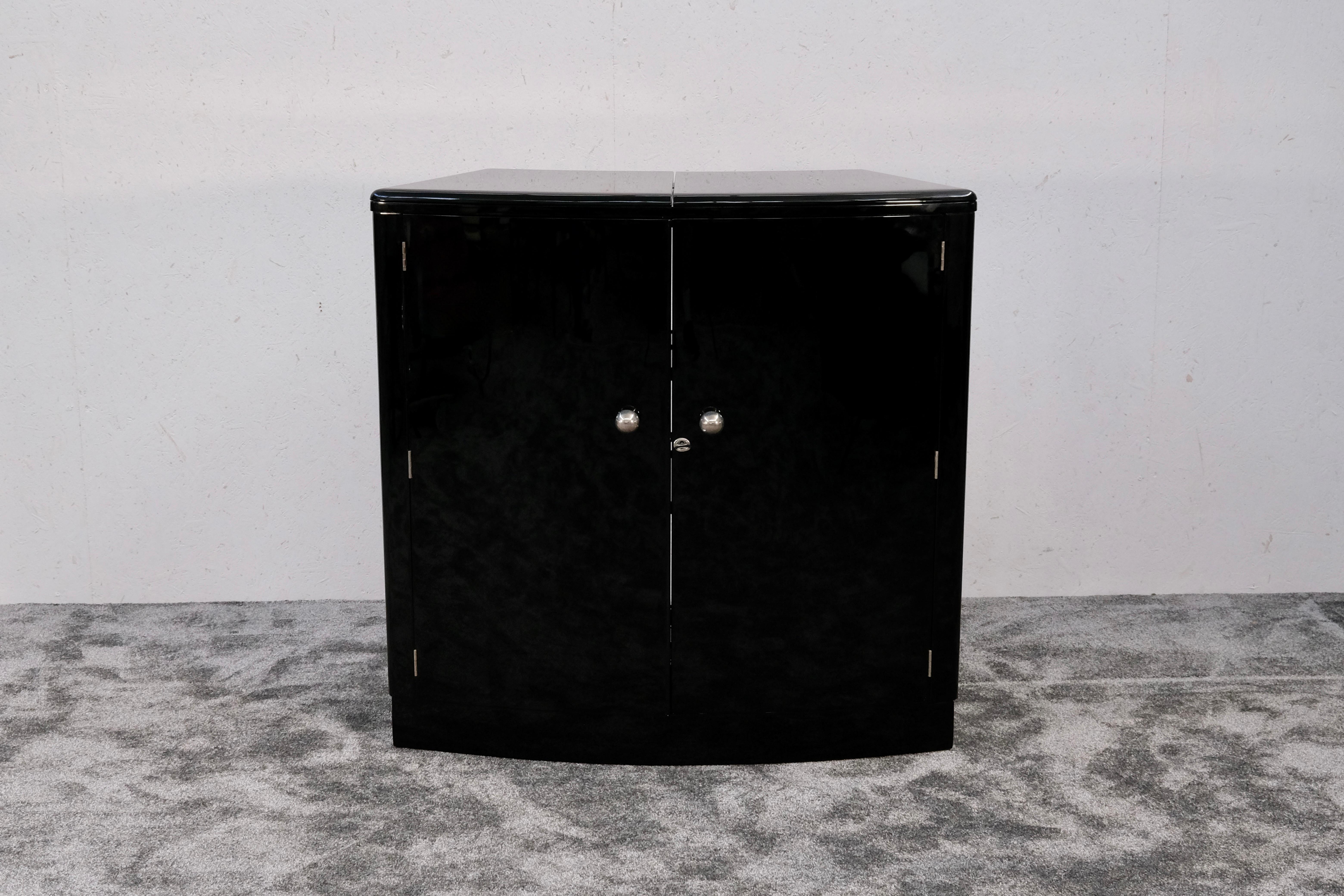 French Art Deco Folding Bar Counter, France 1930s in Black Piano Lacquer on Wheels