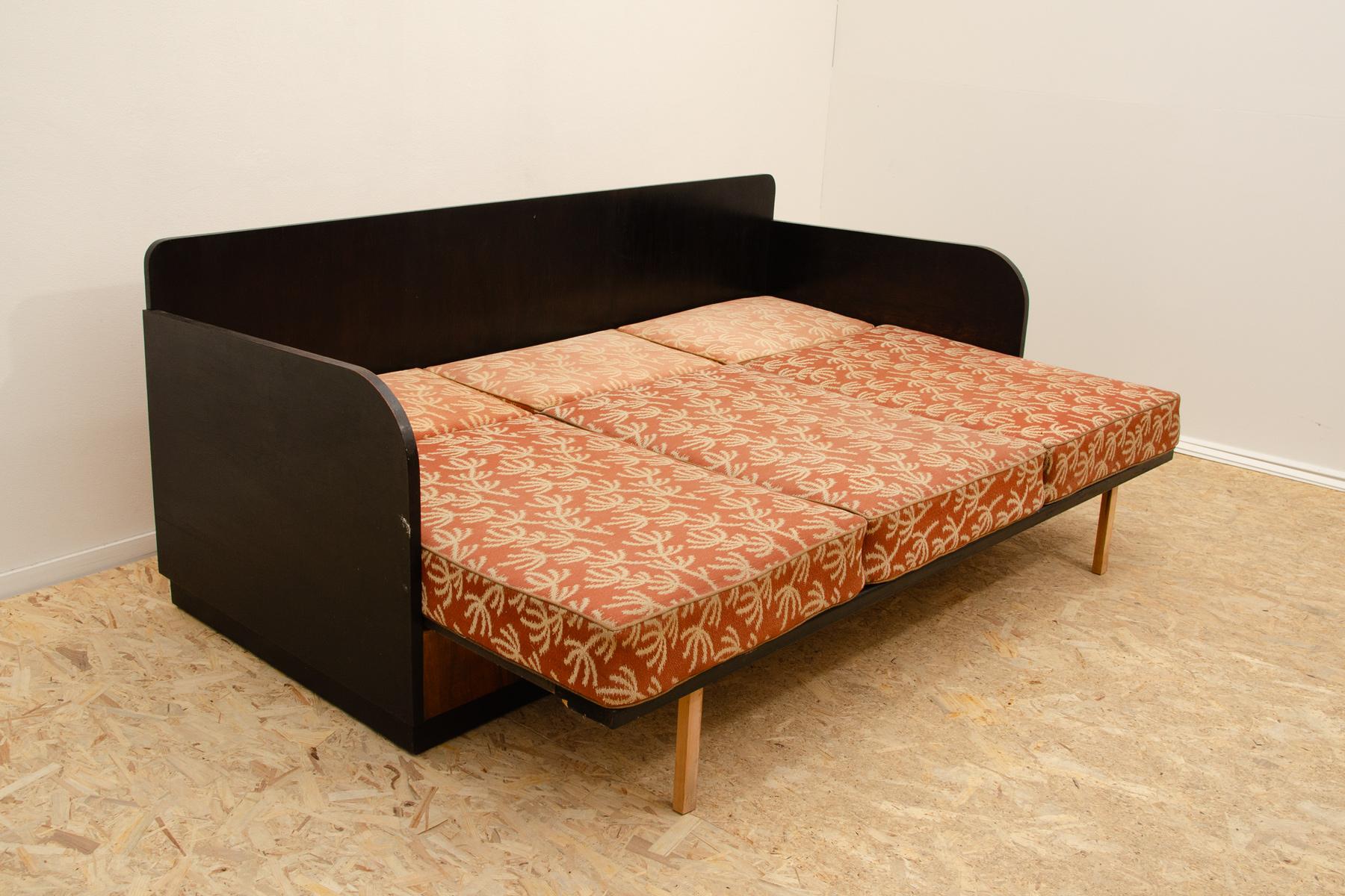 ART DECO folding sofabed by Jindřich Halabala, 1930´s, Czechoslovakia 9