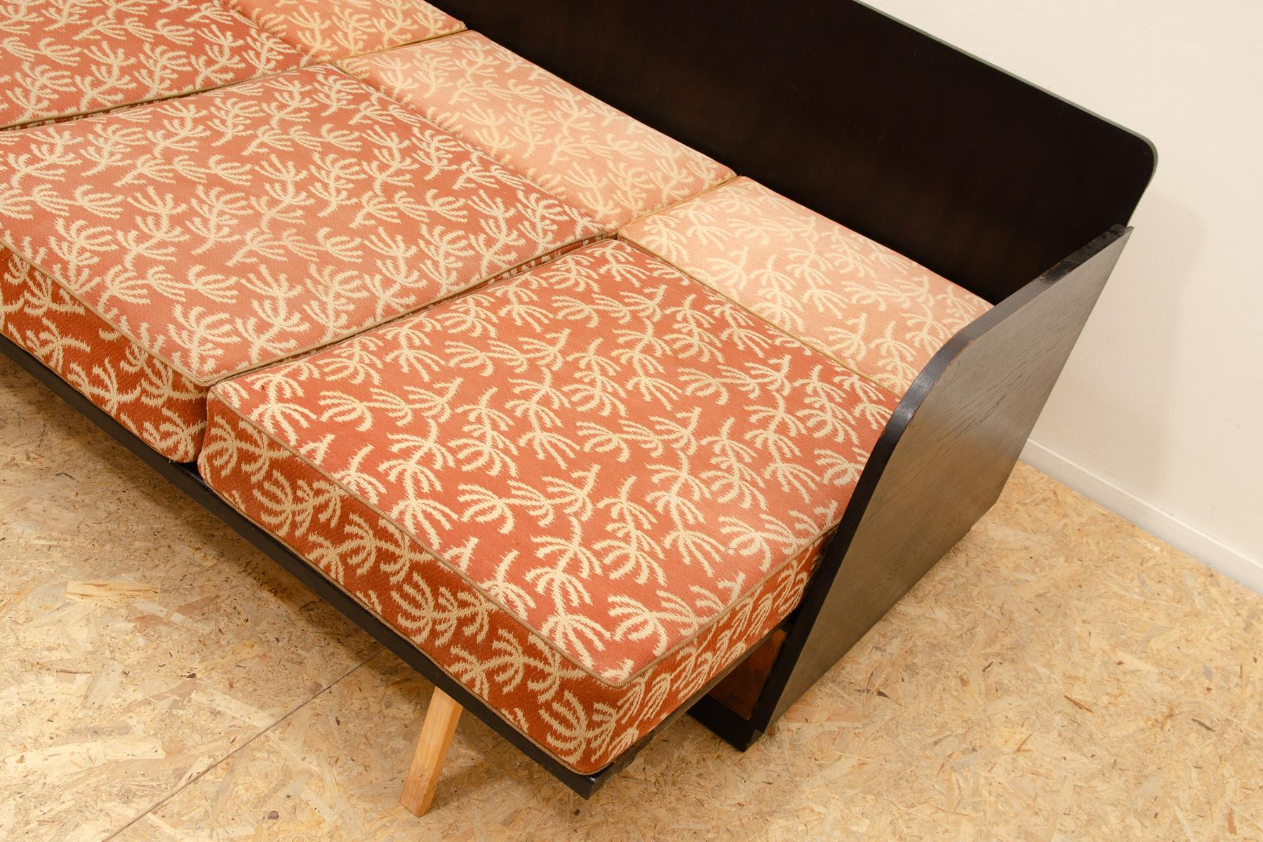 ART DECO folding sofabed by Jindřich Halabala, 1930´s, Czechoslovakia 11