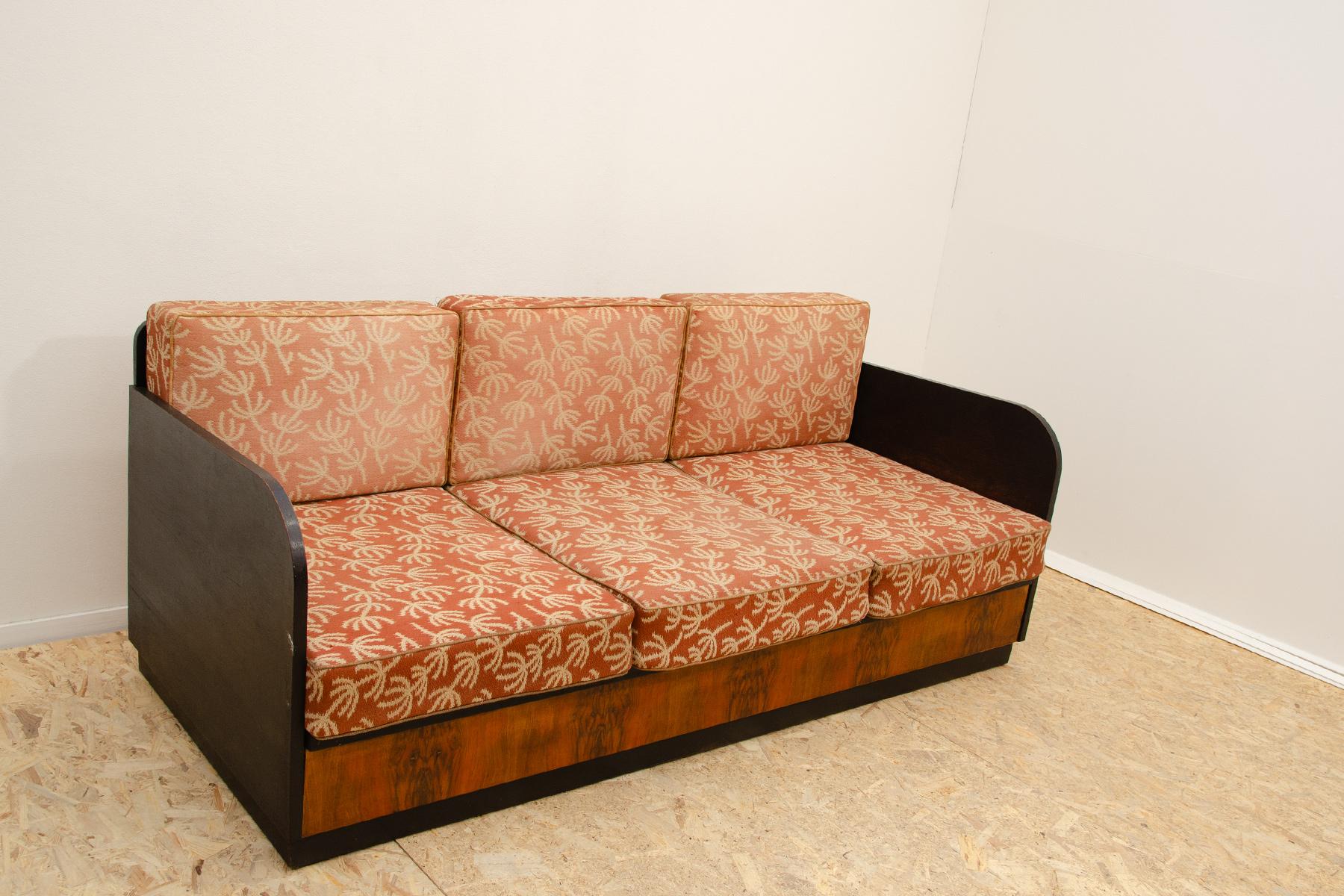 art deco sleeper sofa