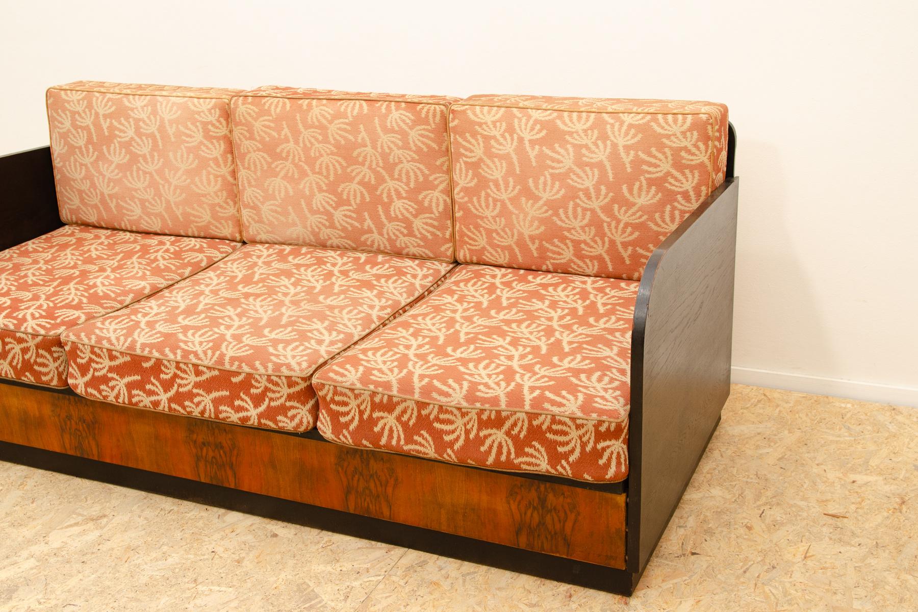Fabric ART DECO folding sofabed by Jindřich Halabala, 1930´s, Czechoslovakia
