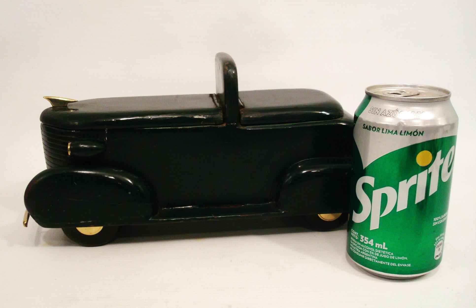 Coche Art Decó / Folk Art Tallado a Mano, EEUU Años 40 en venta 6