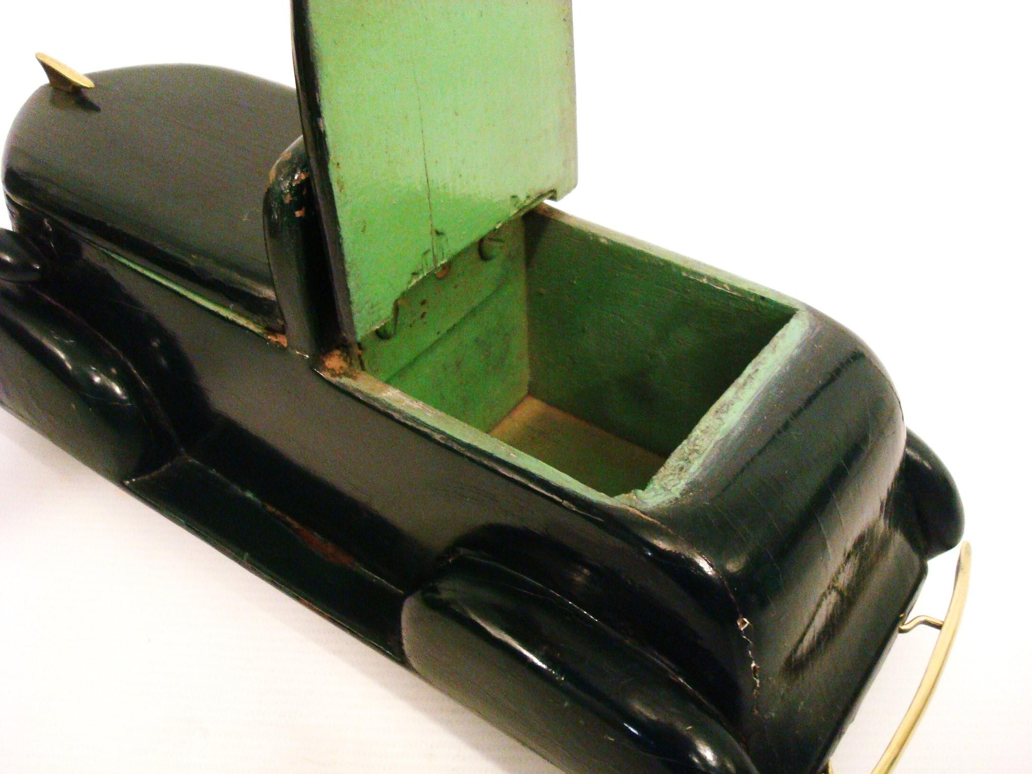 Coche Art Decó / Folk Art Tallado a Mano, EEUU Años 40 en venta 2