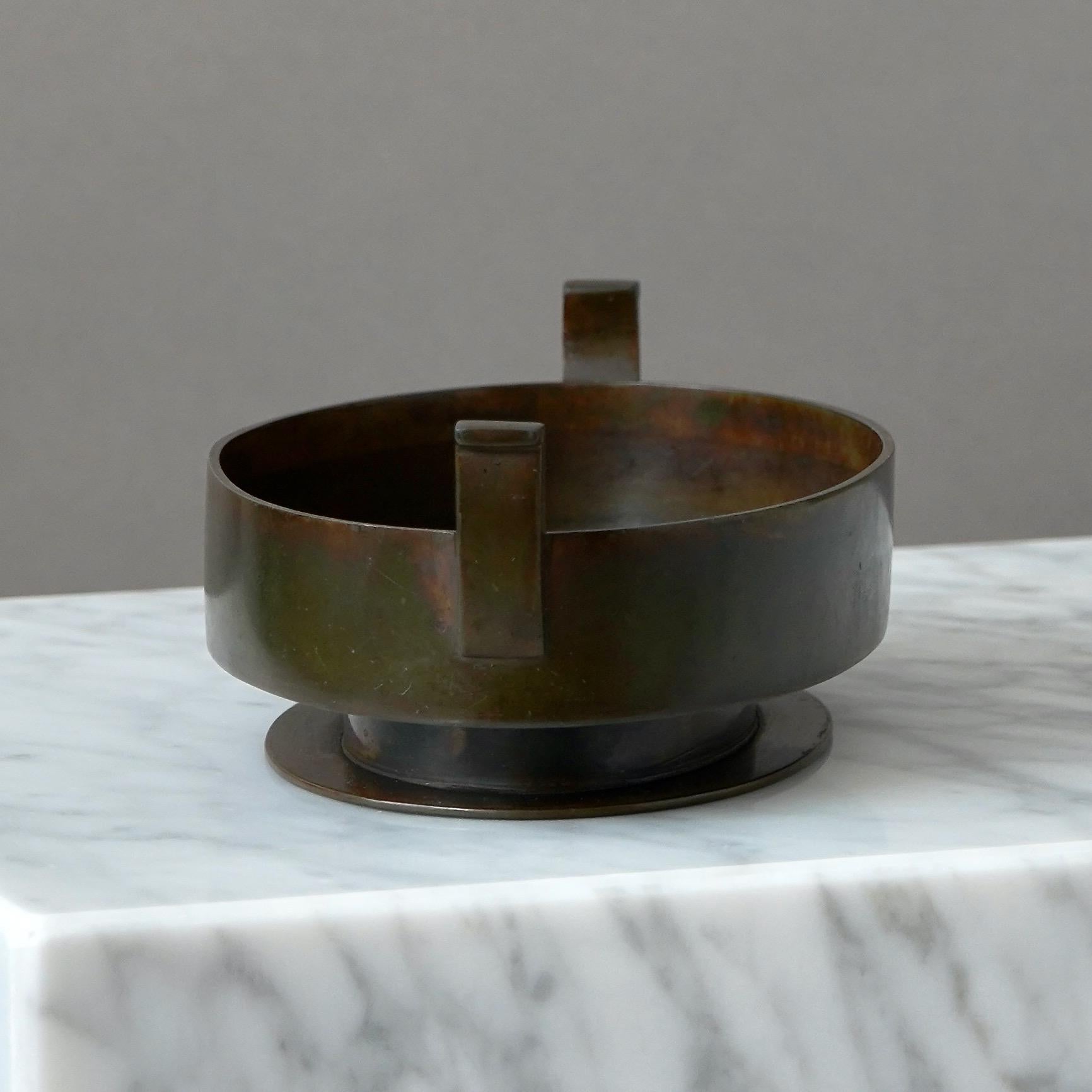 Danish Art Deco Footed Oval Bronze Bowl by Gross & Christensen, Denmark, 1930s For Sale