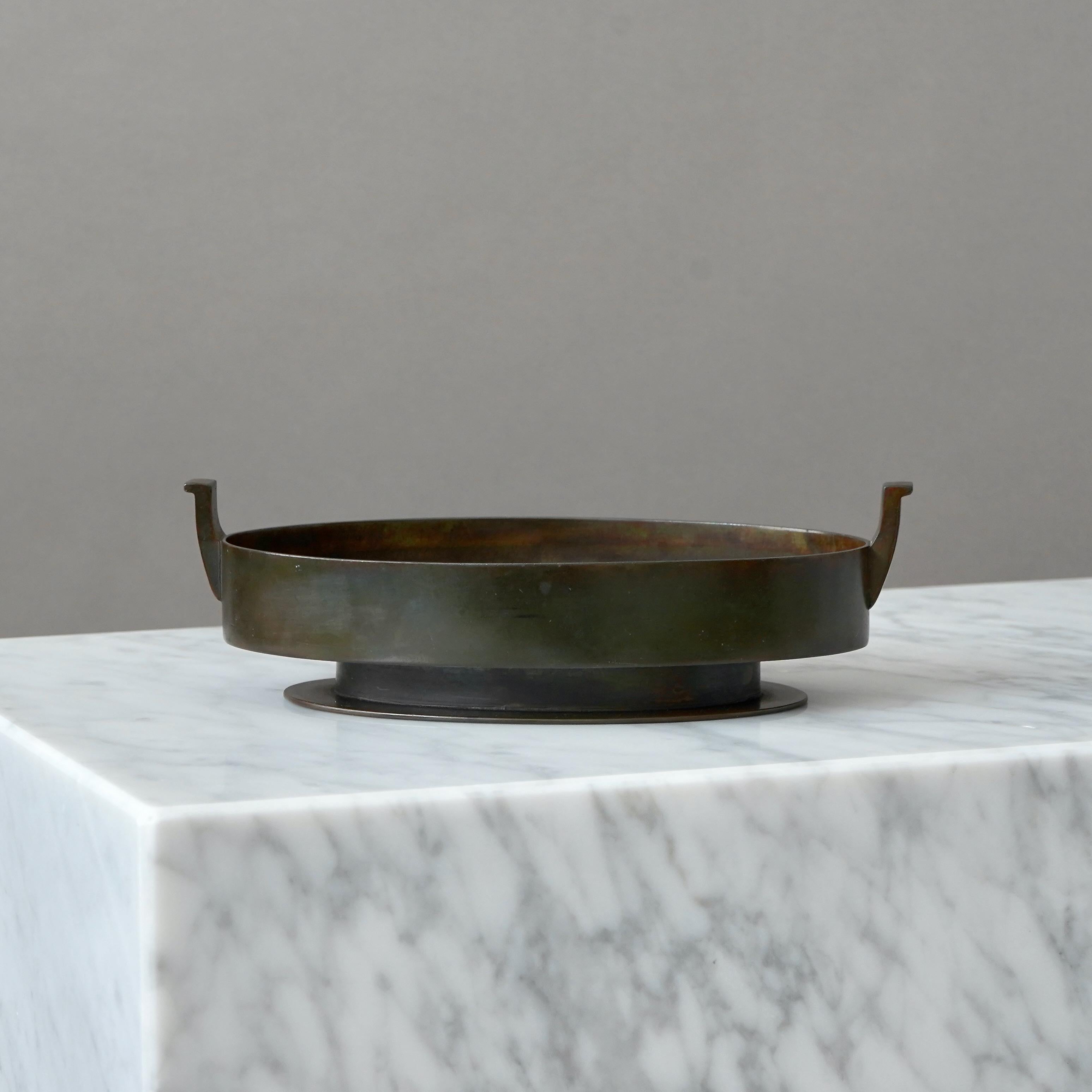 20th Century Art Deco Footed Oval Bronze Bowl by Gross & Christensen, Denmark, 1930s For Sale
