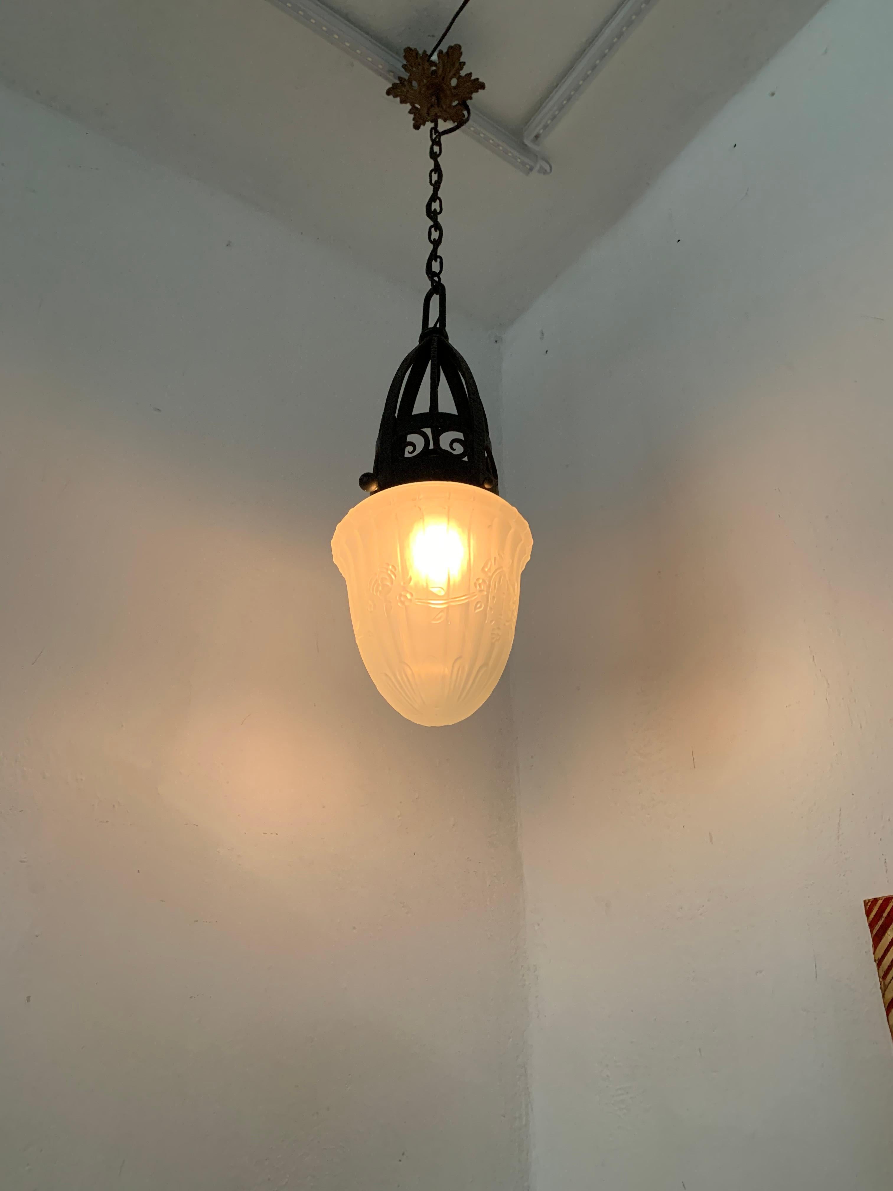 Art Deco Forged Iron and Pressed Glass Lantern ITSO Edgar Brandt, circa 1930 7