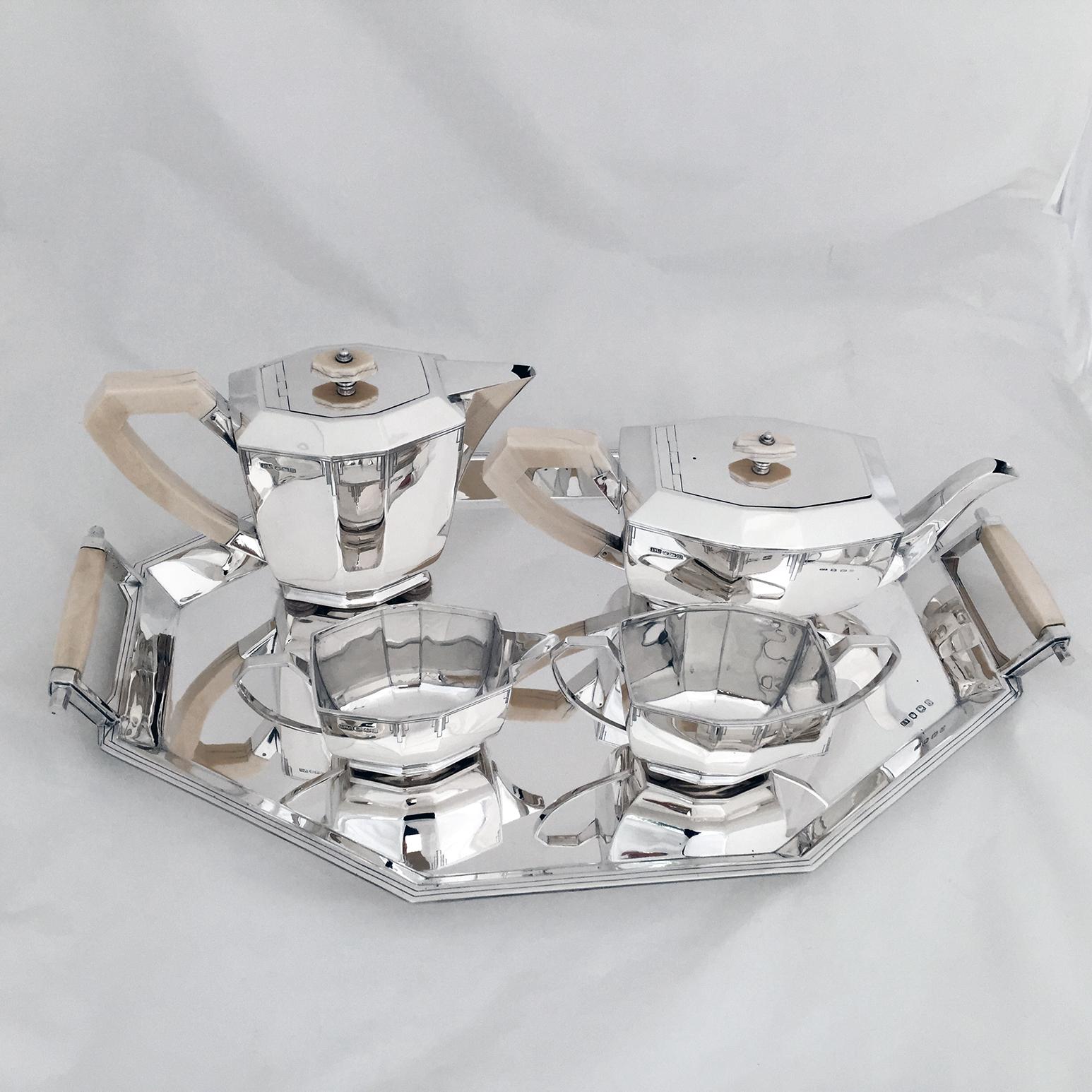 Art Deco Four Piece Sterling Tea Set with Matching Tray In Good Condition For Sale In Singapore, SG