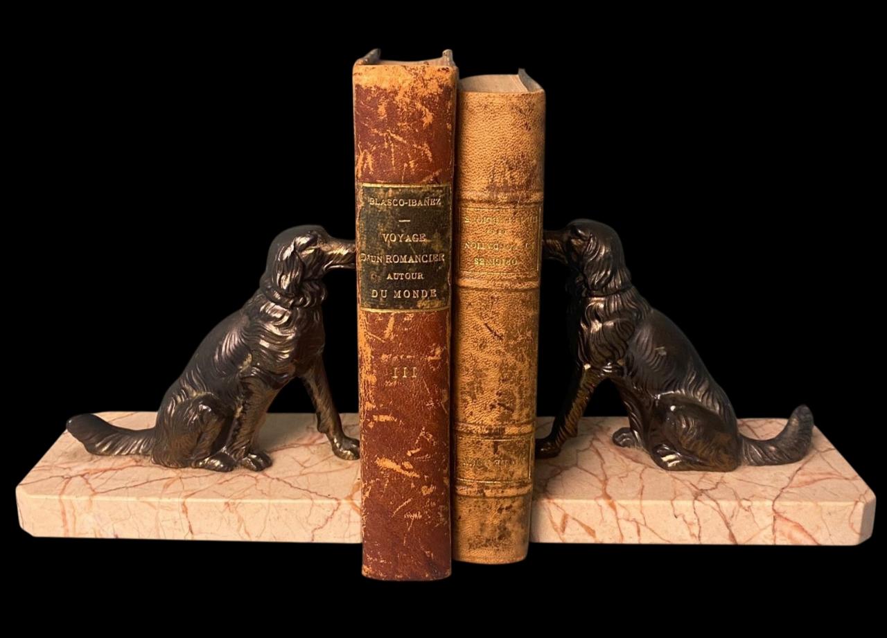 Art Deco France Pair Of Metal Bookends Featuring Dogs With A Fine Marble Base For Sale 11